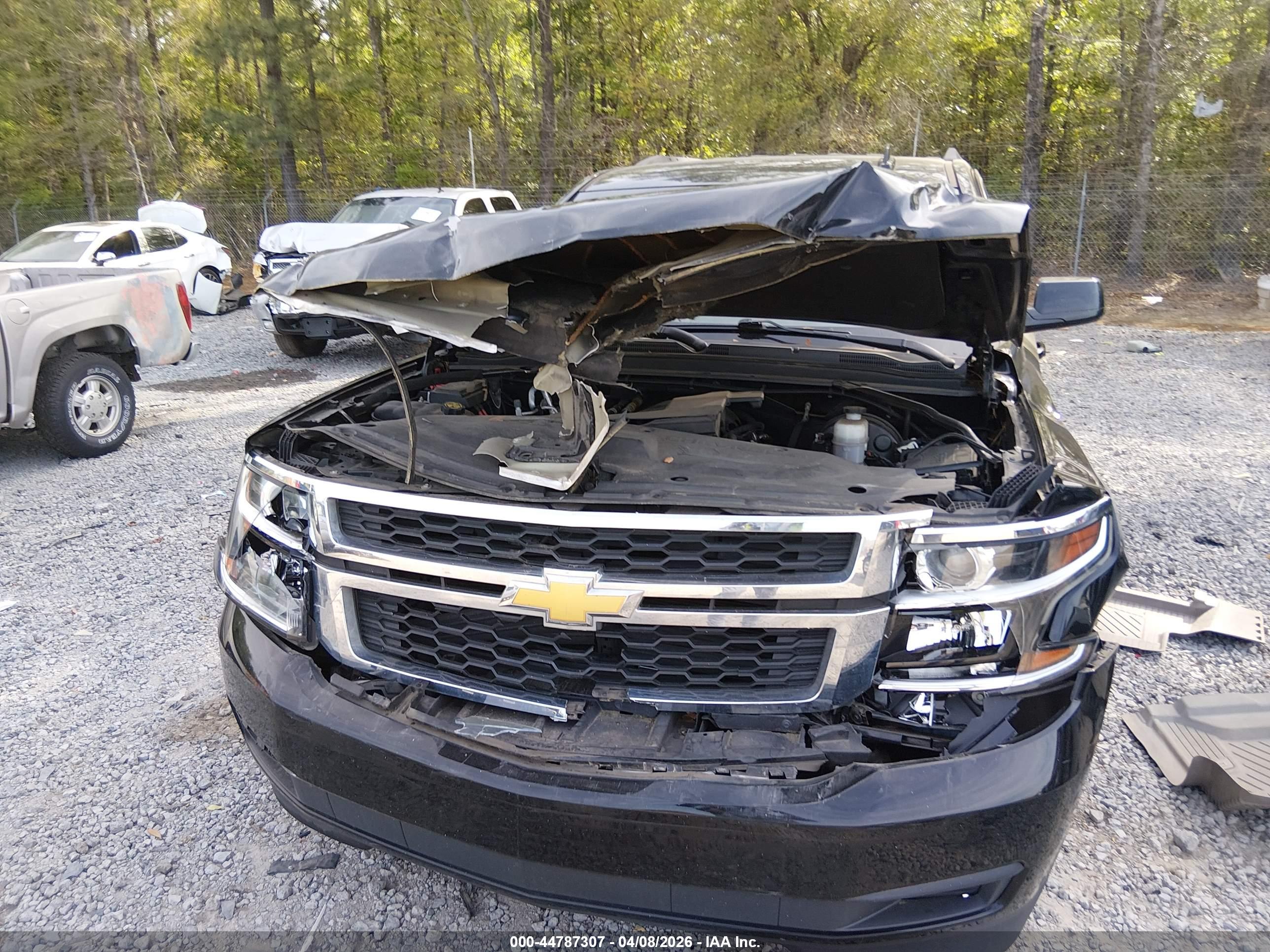 CHEVROLET TAHOE image 6