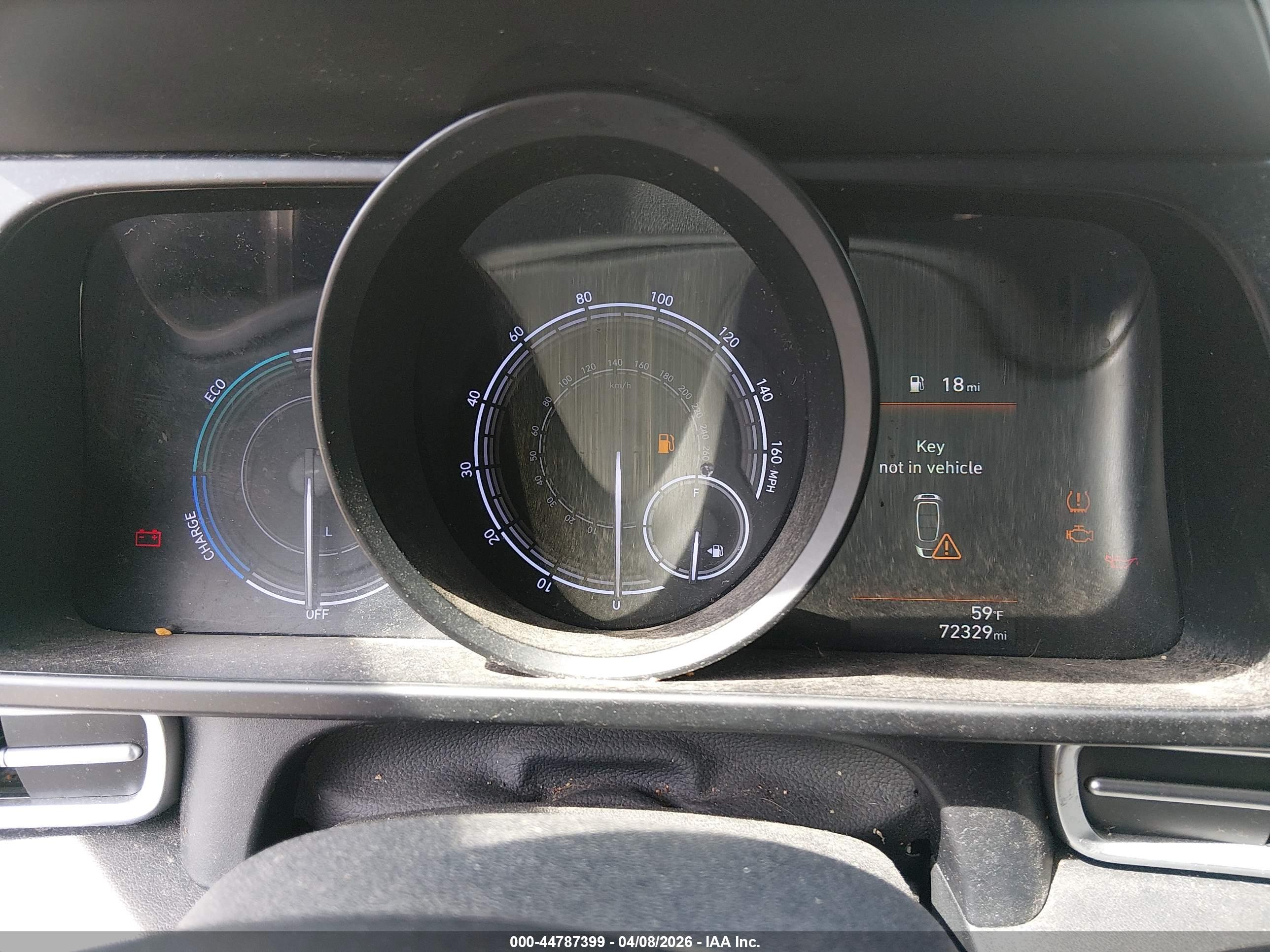 HYUNDAI ELANTRA image 7