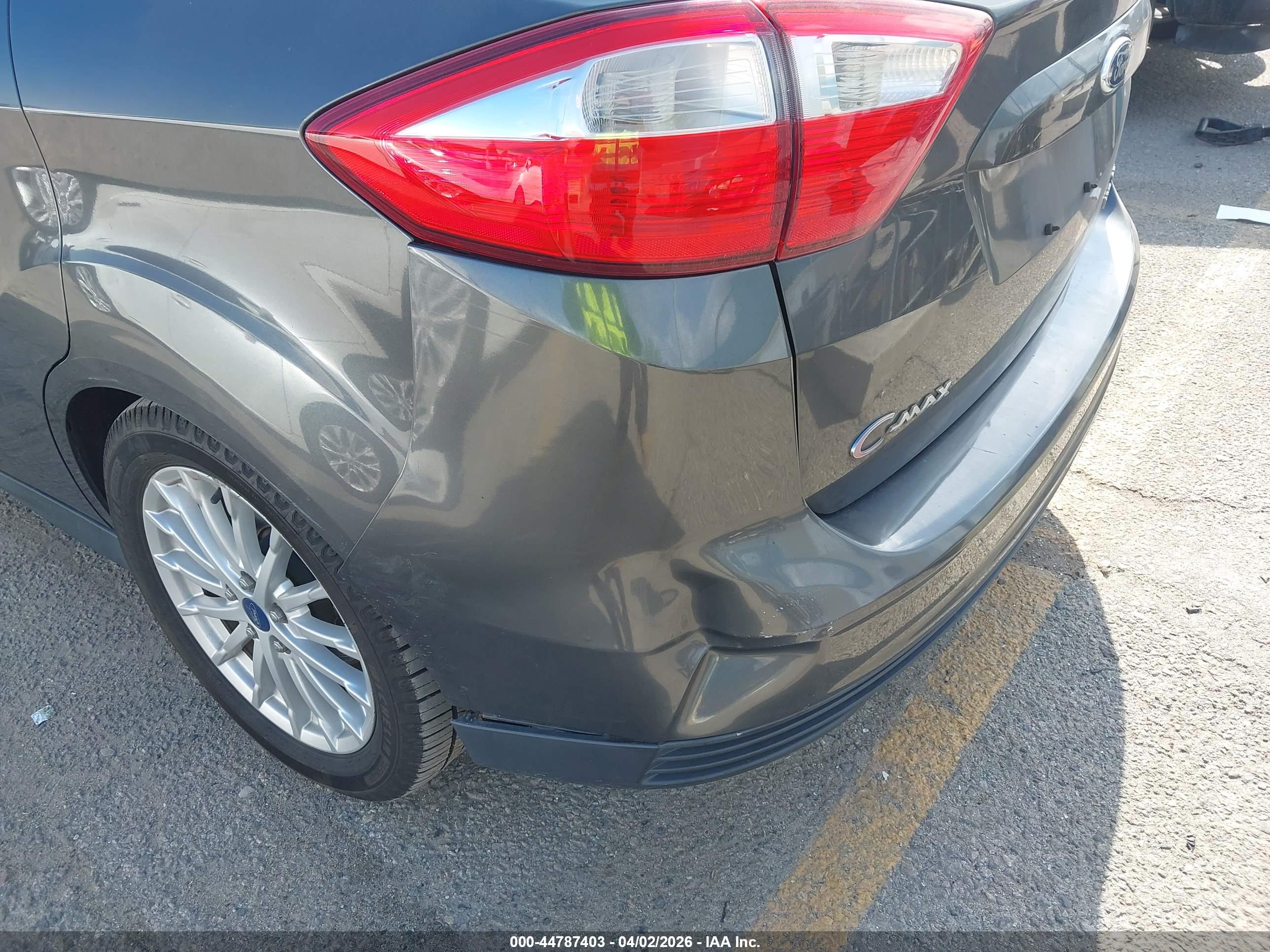 FORD C-MAX image 6