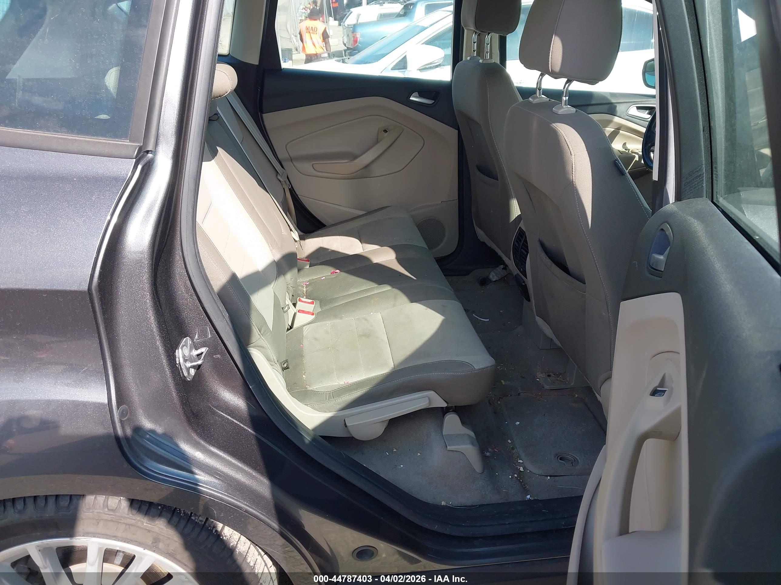 FORD C-MAX image 8