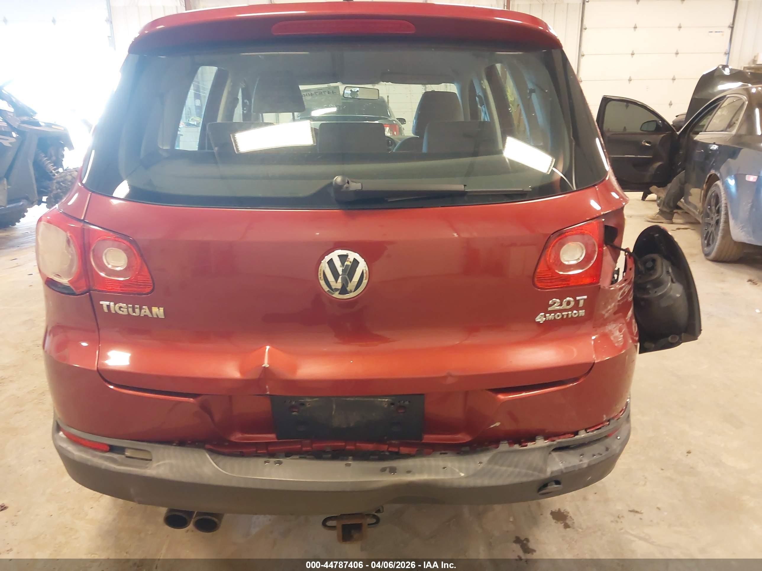 VOLKSWAGEN TIGUAN image 6