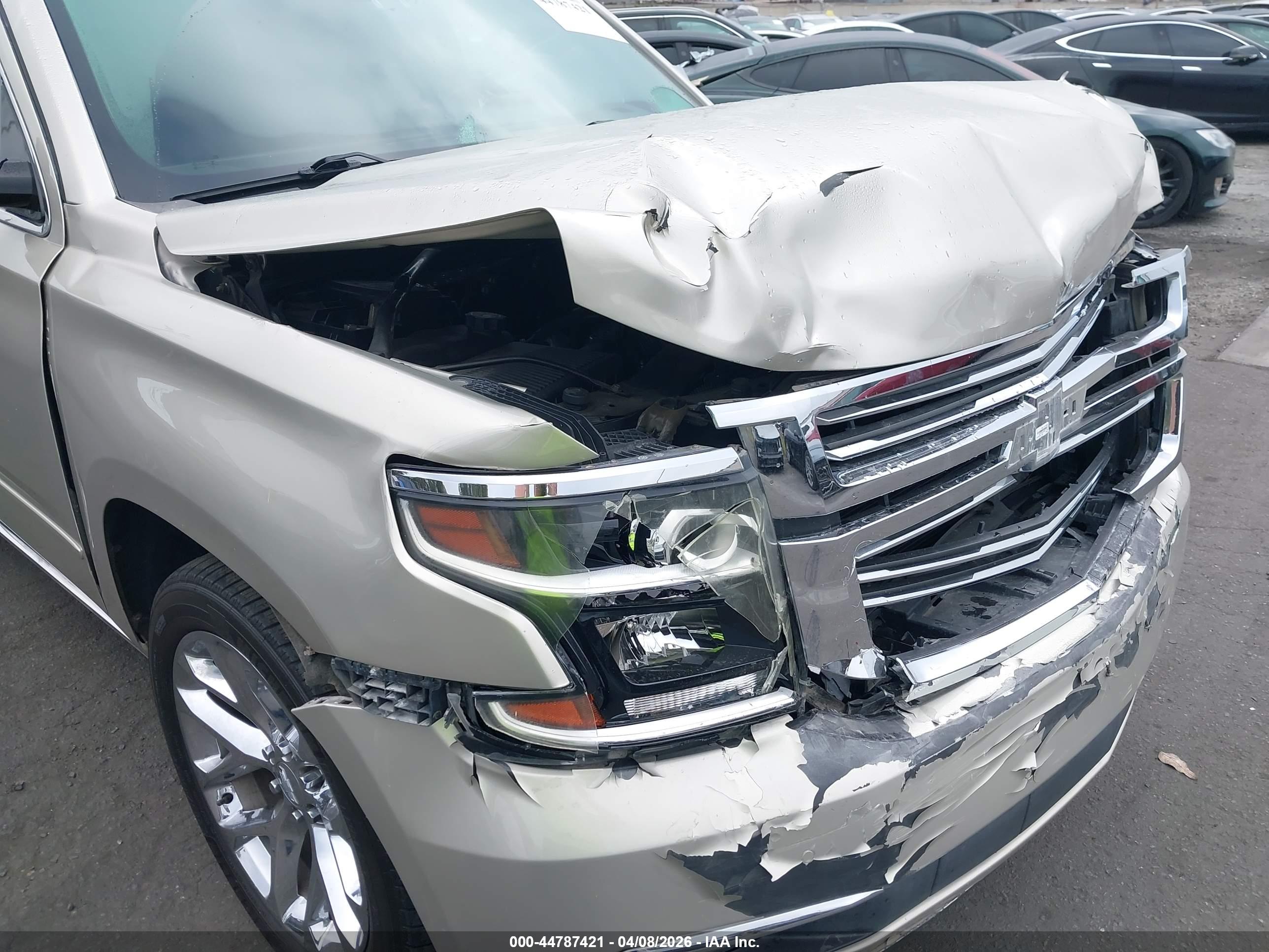 CHEVROLET TAHOE image 6