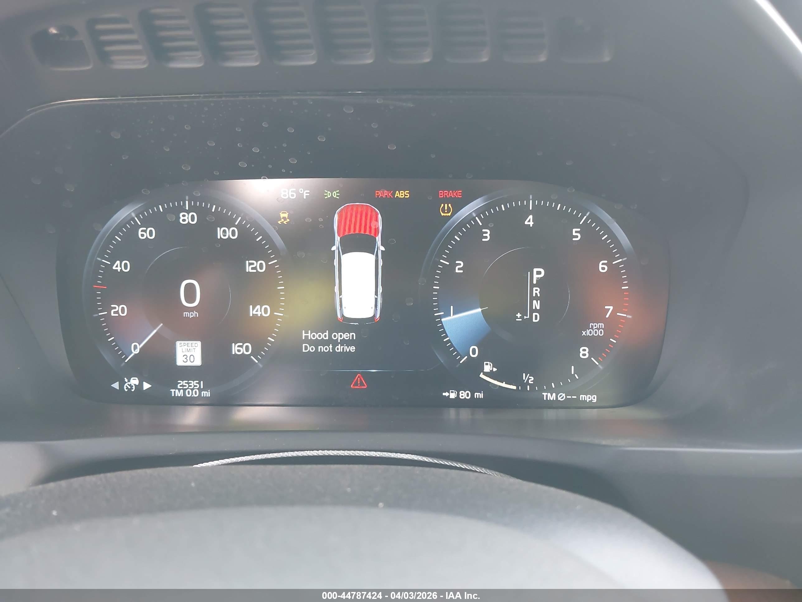 VOLVO XC90 image 7