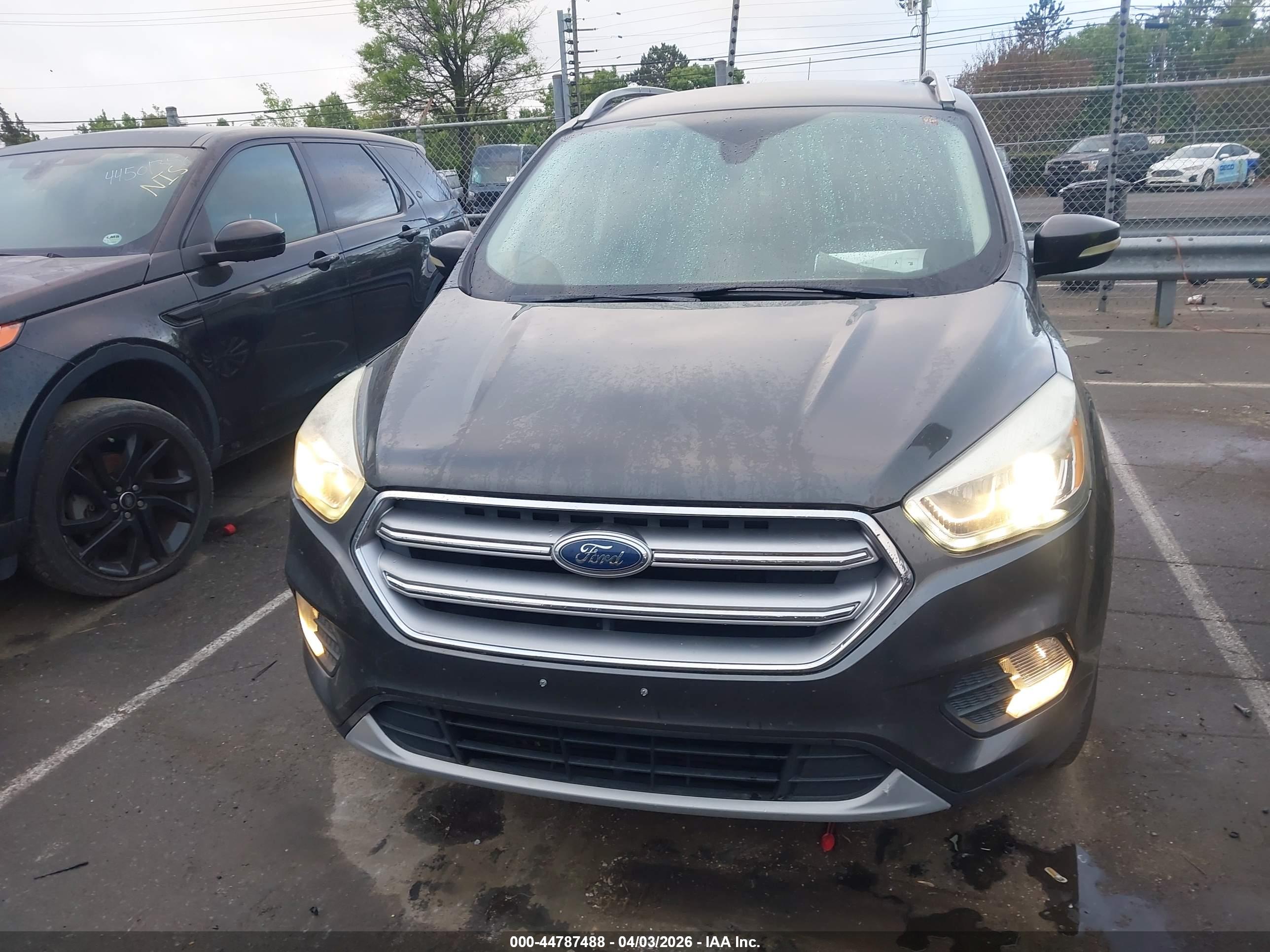 FORD ESCAPE image 6