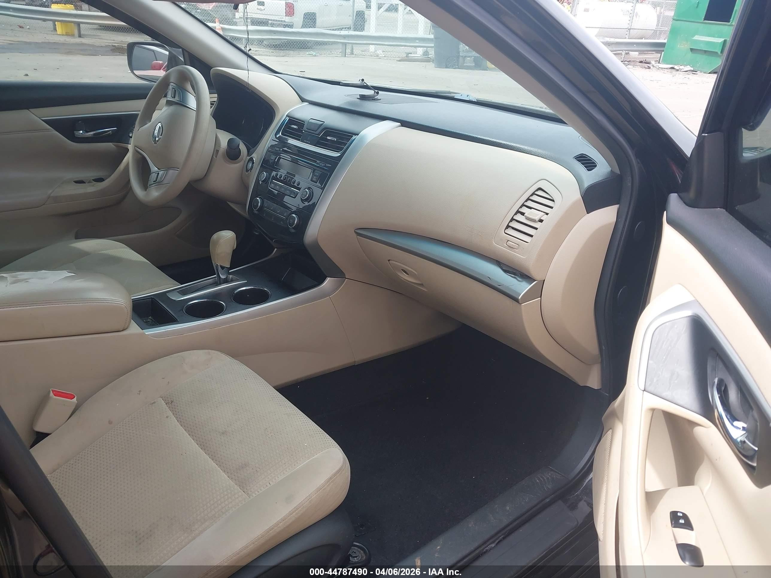 NISSAN ALTIMA image 5