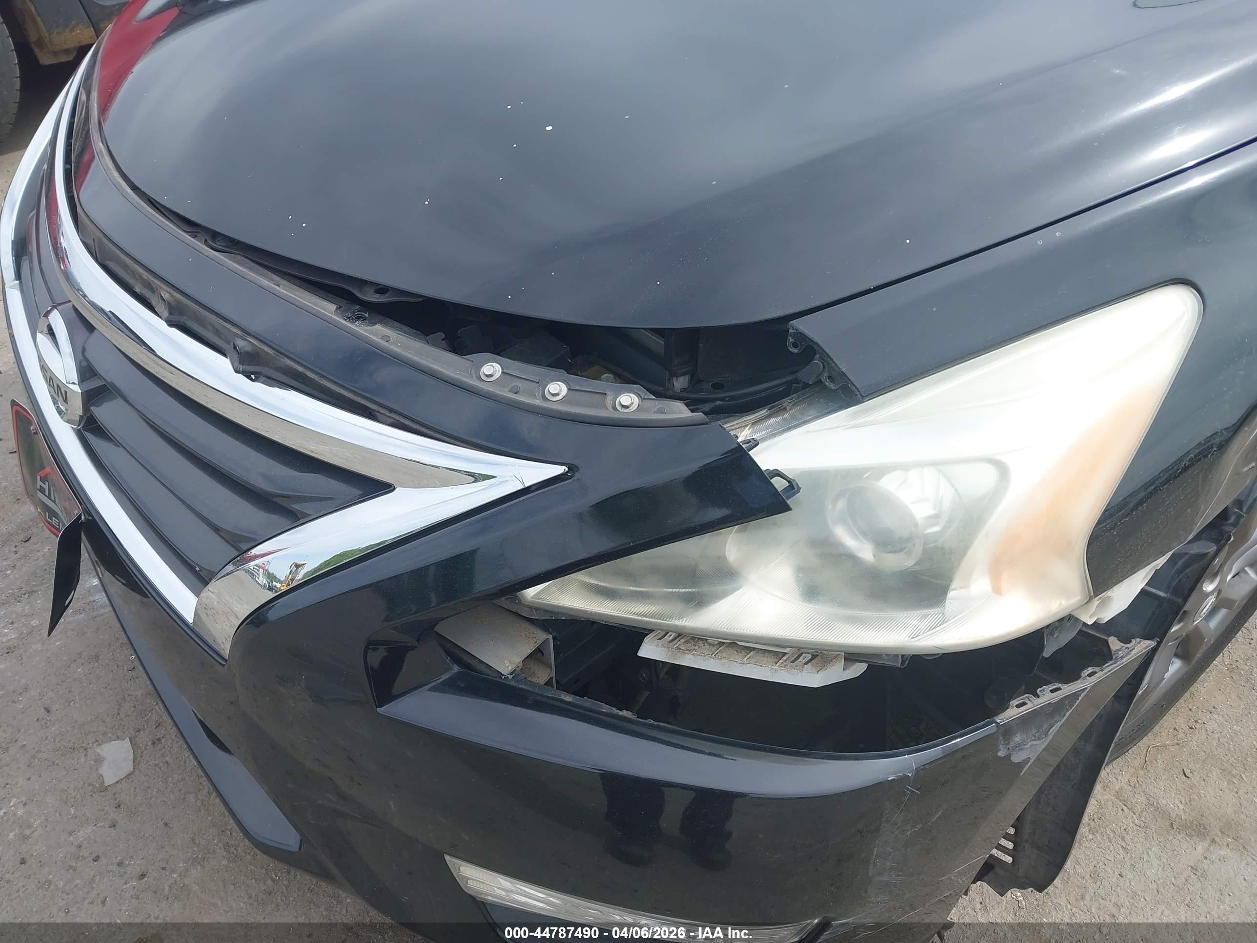 NISSAN ALTIMA image 6