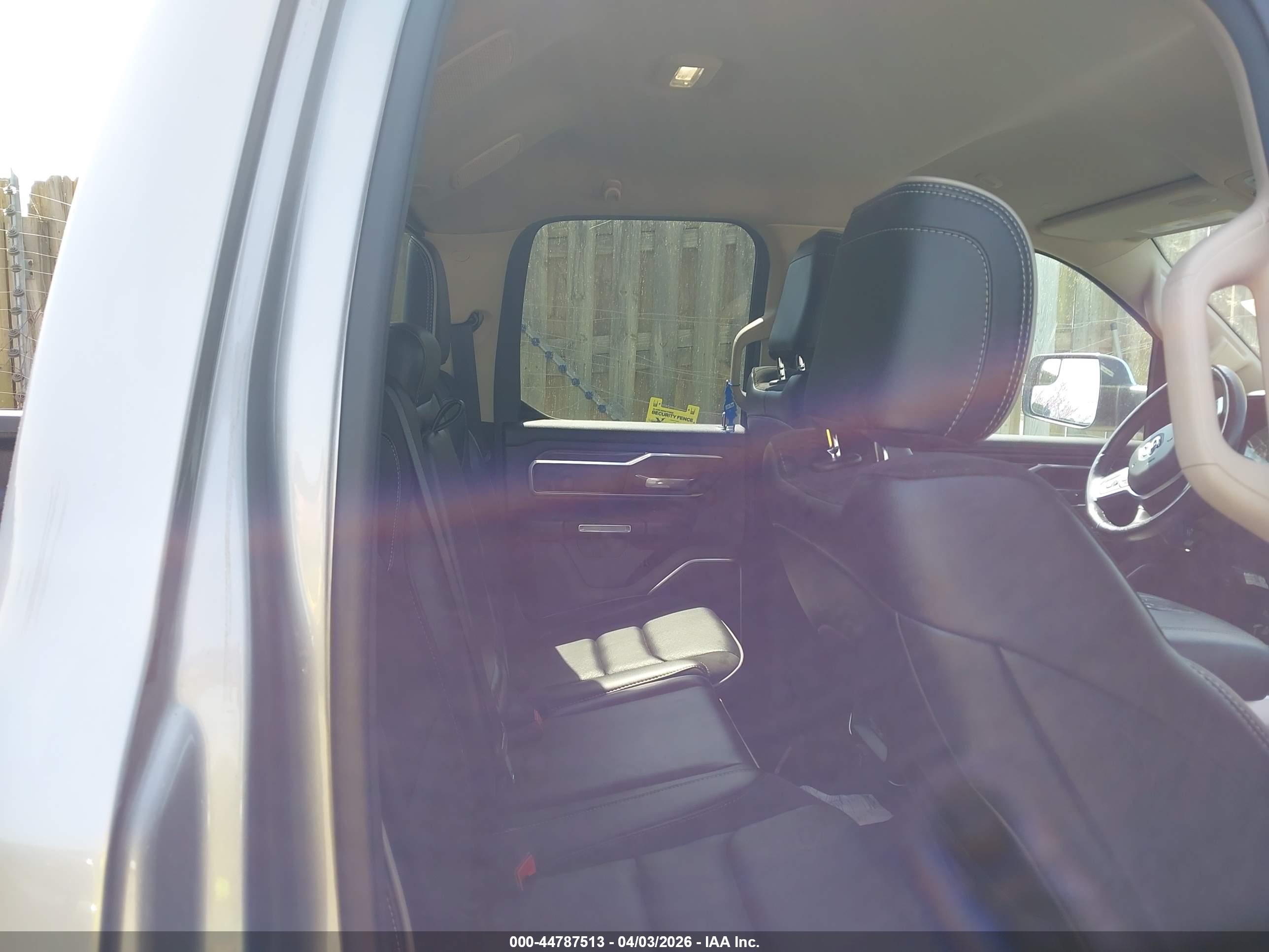 RAM 1500 image 8