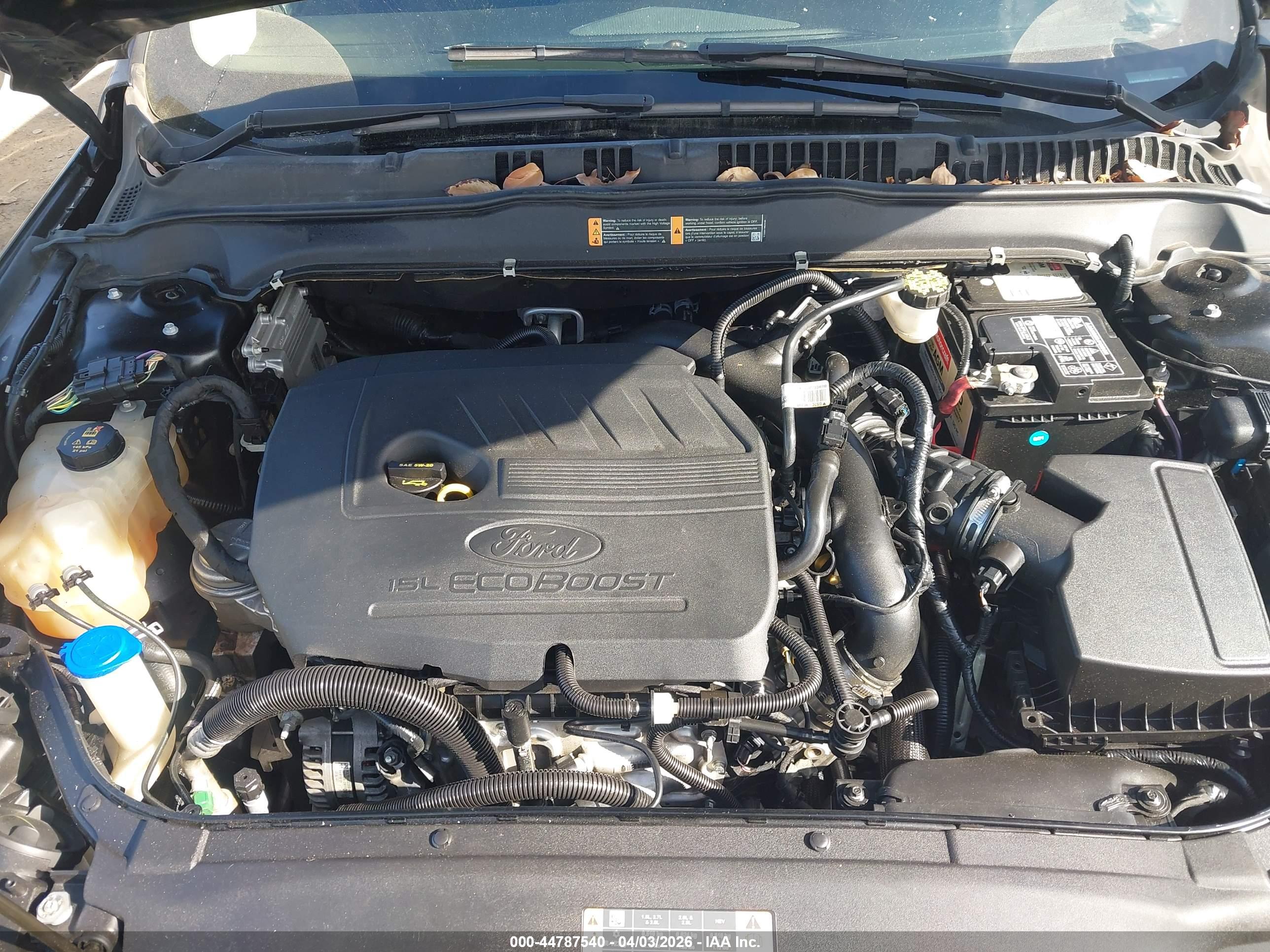 FORD FUSION image 10