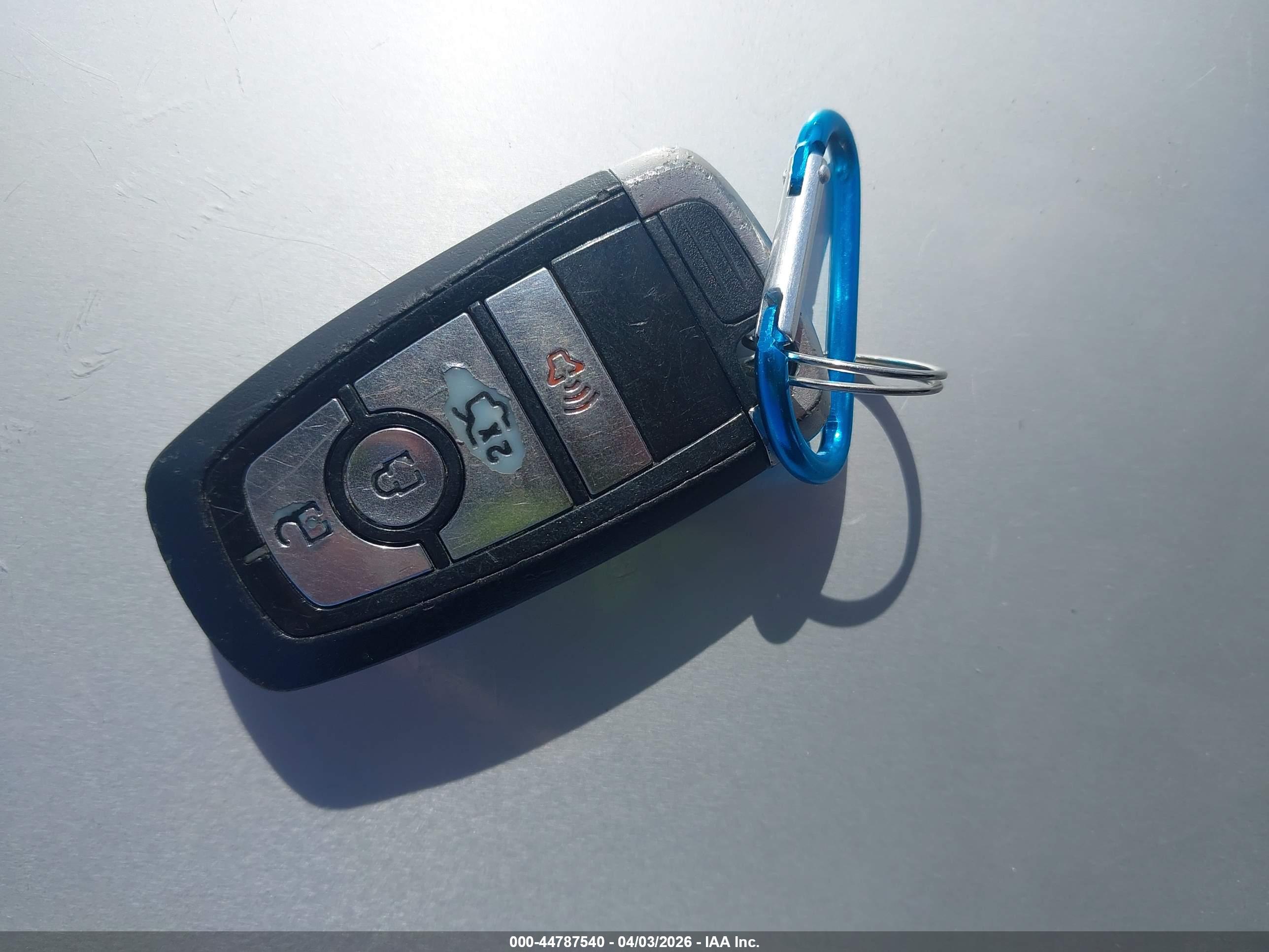 FORD FUSION image 11