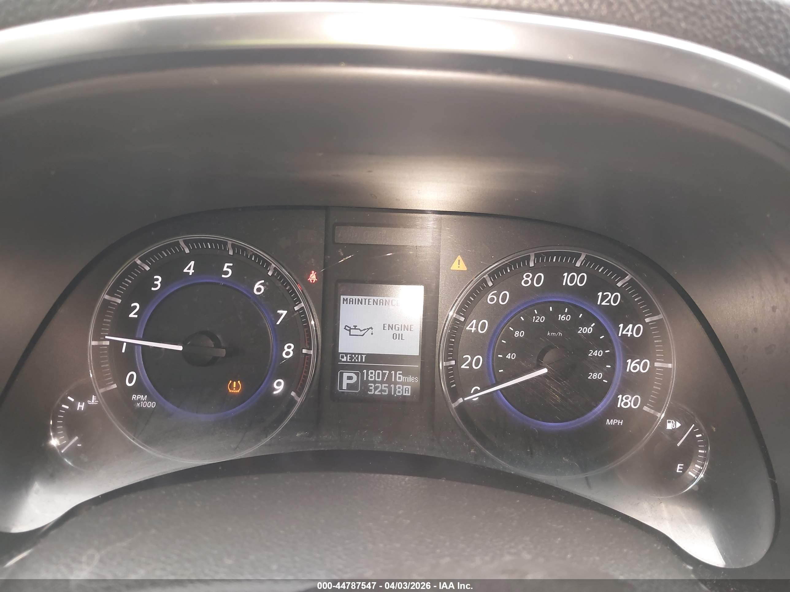 INFINITI QX70 image 7