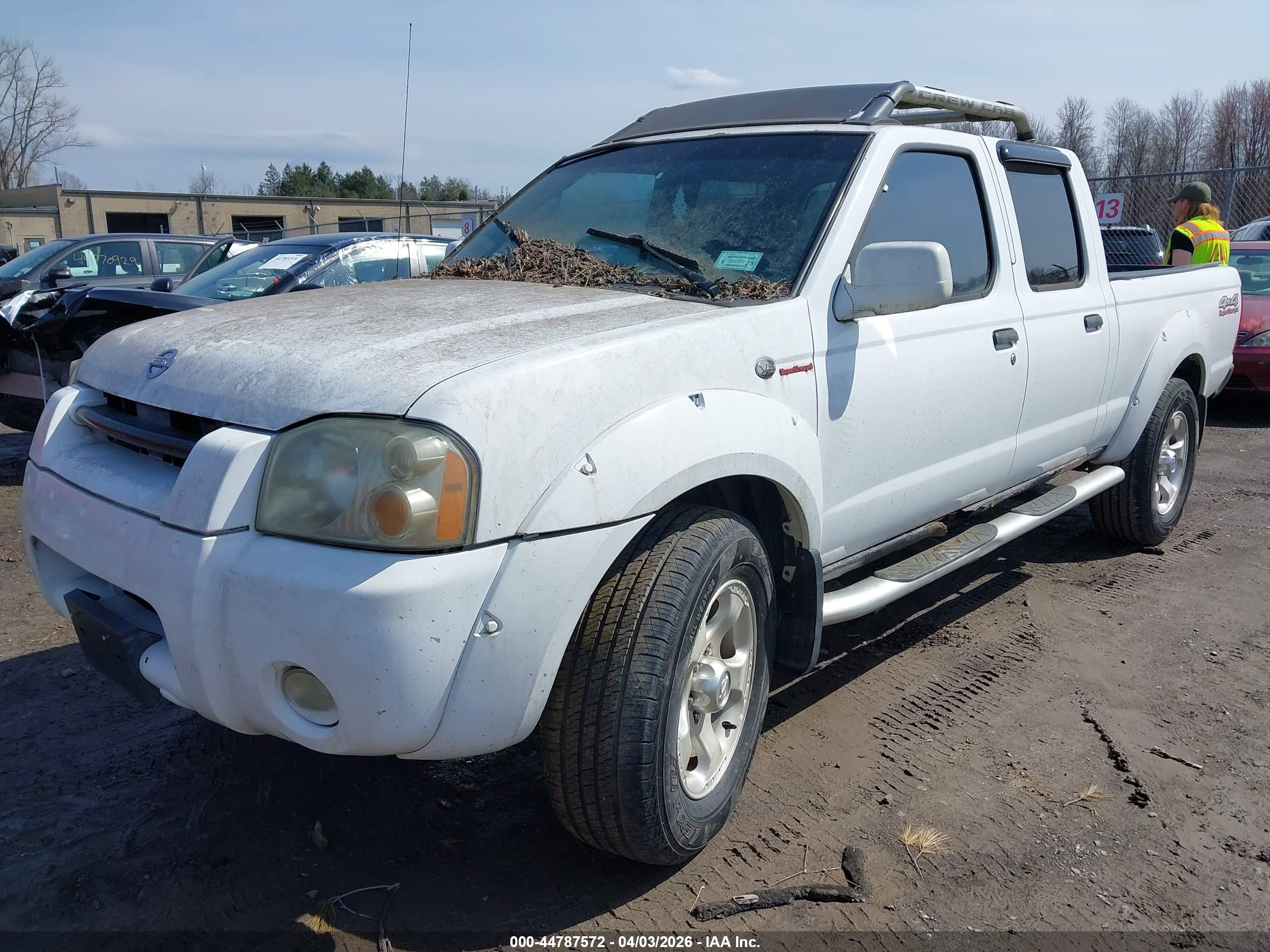 NISSAN FRONTIER image 2