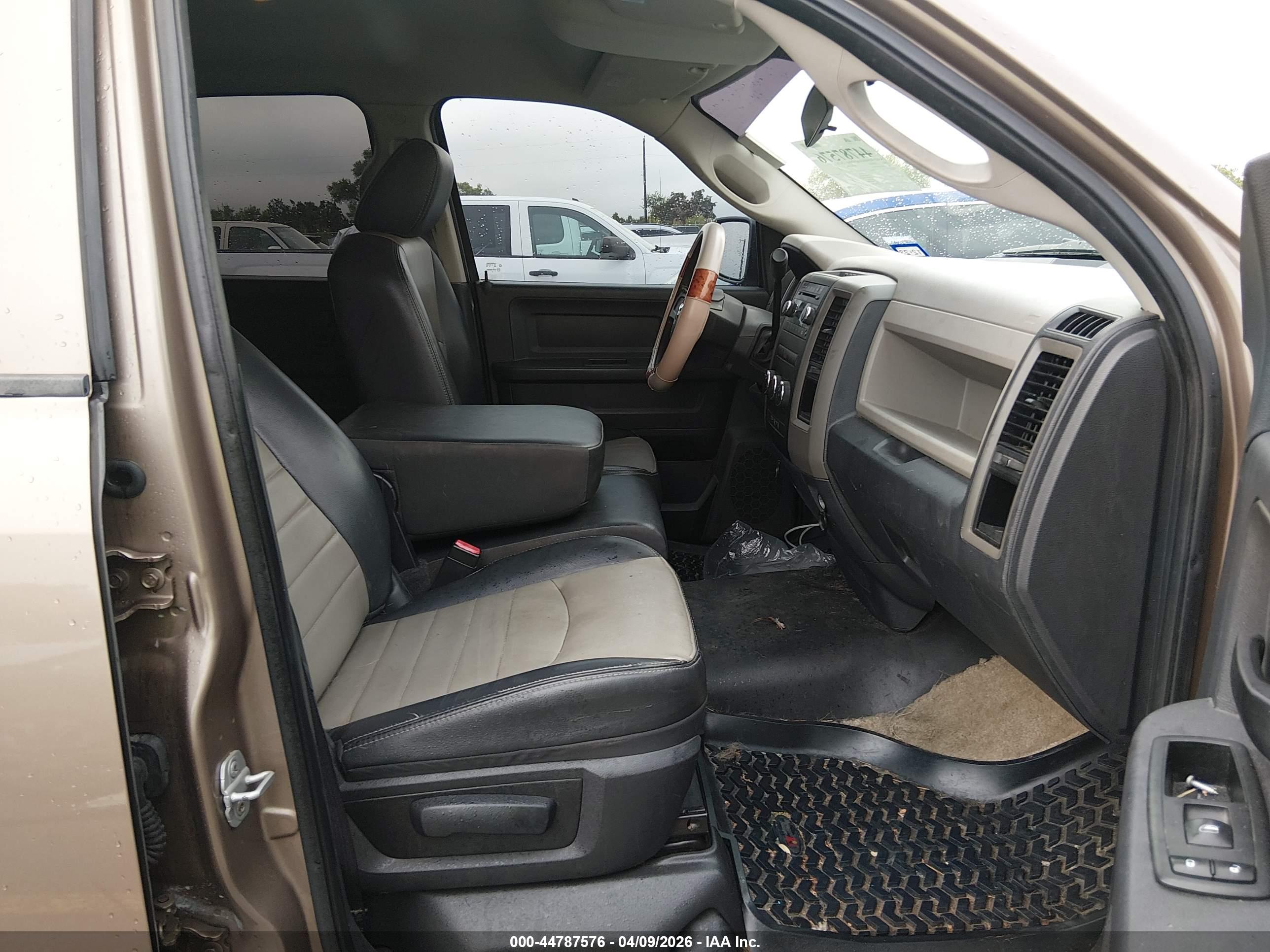 DODGE RAM image 5