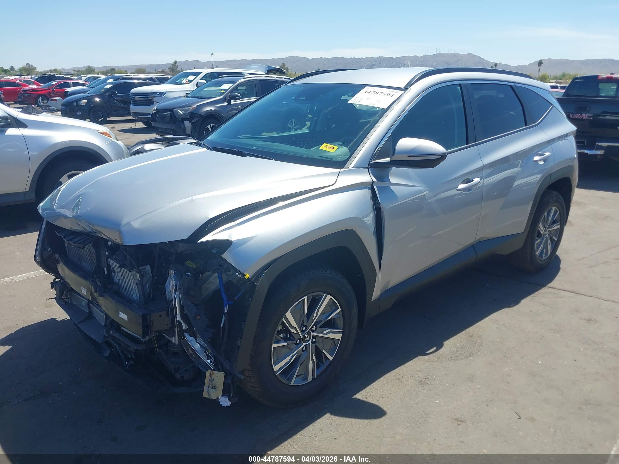 HYUNDAI TUCSON image 2