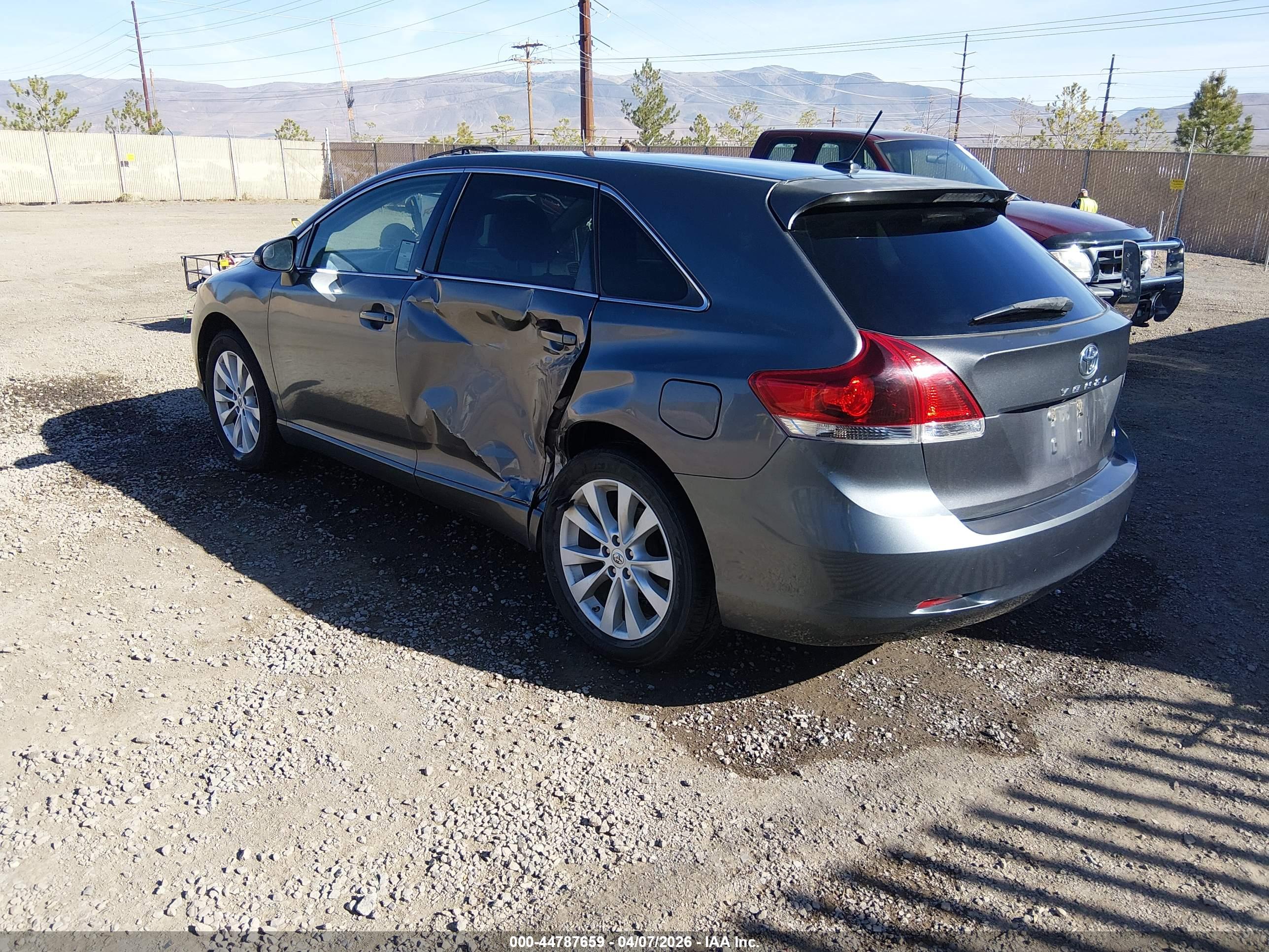 TOYOTA VENZA image 3