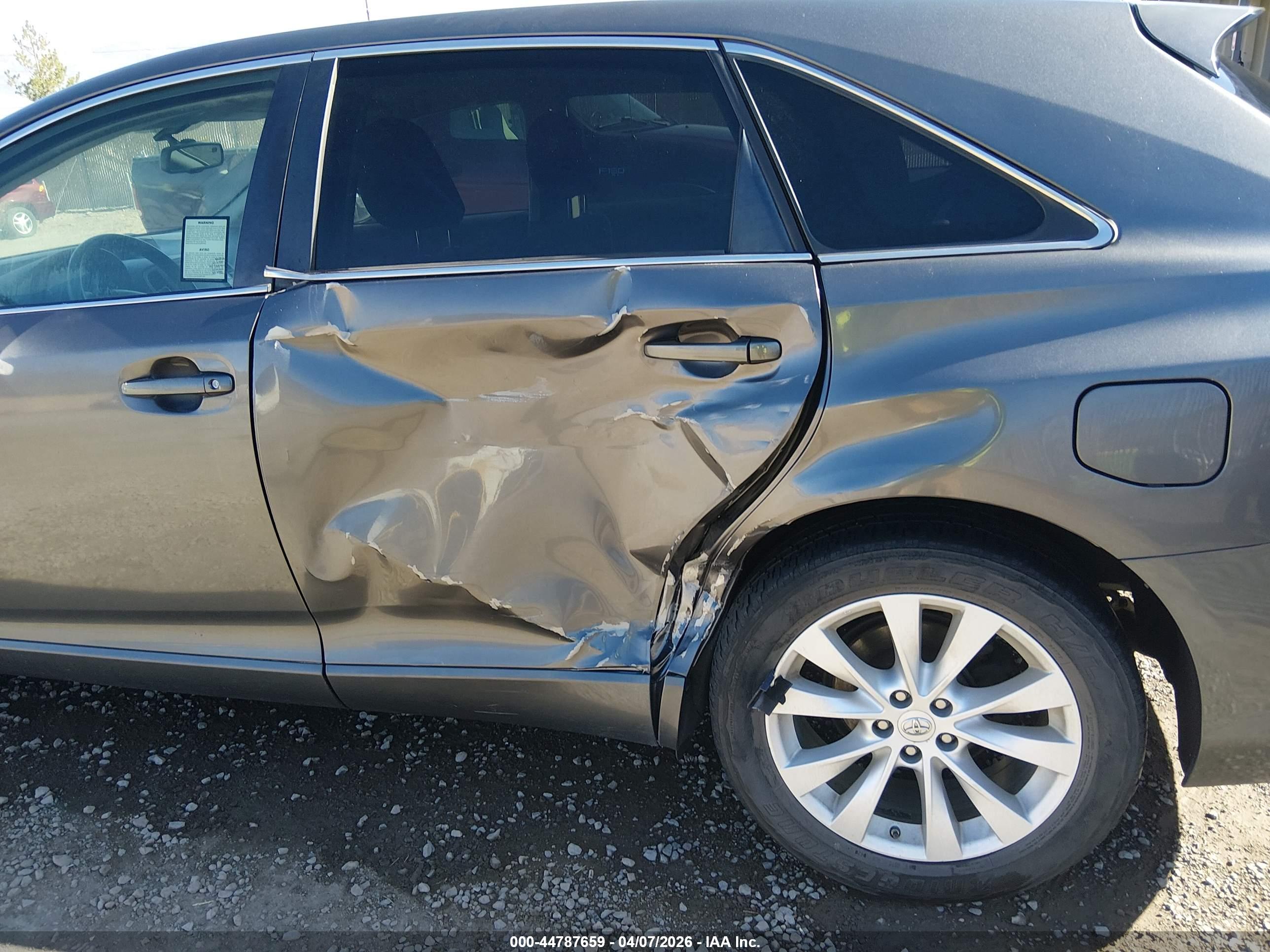 TOYOTA VENZA image 6