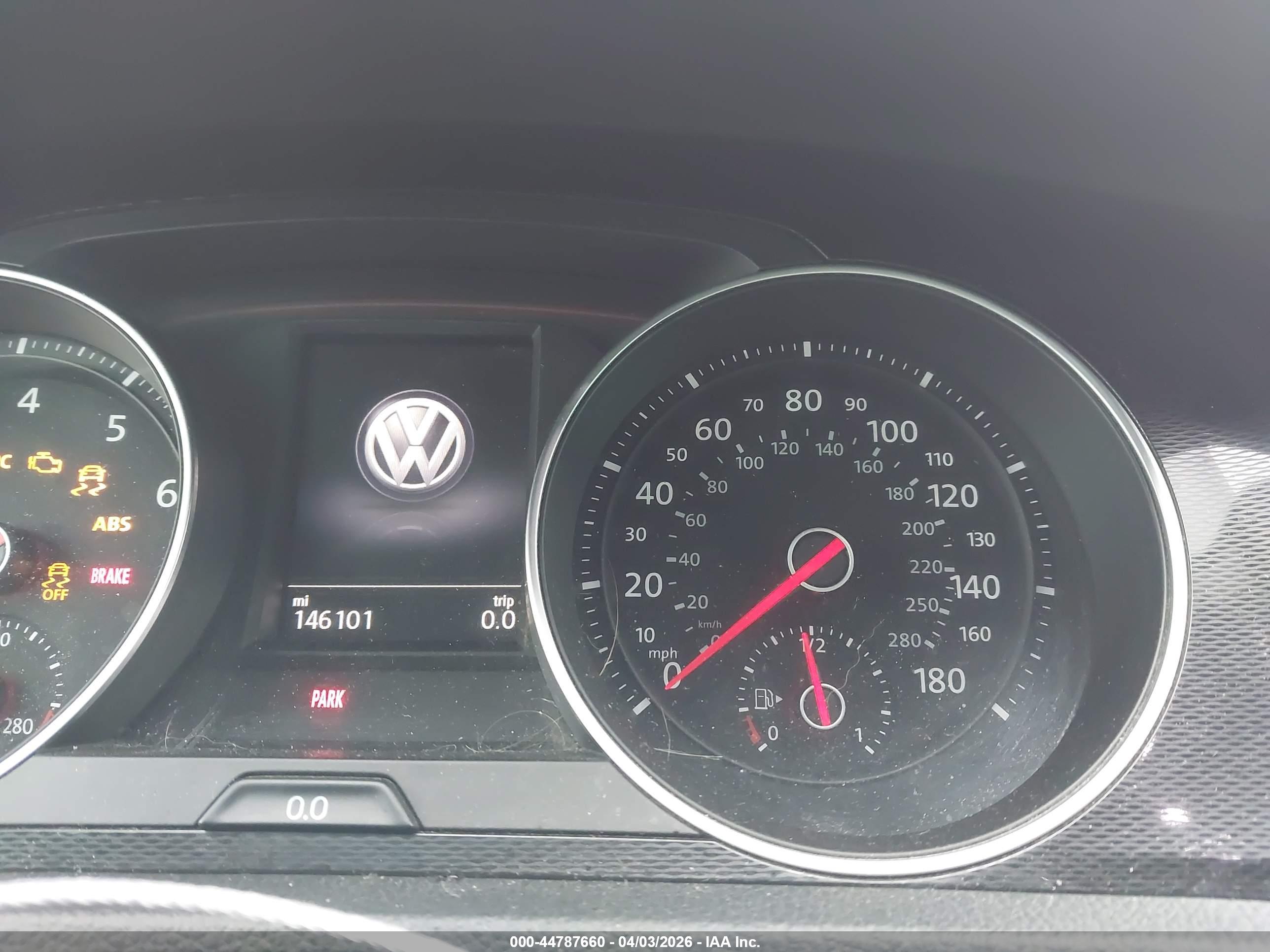 VOLKSWAGEN GOLF image 7