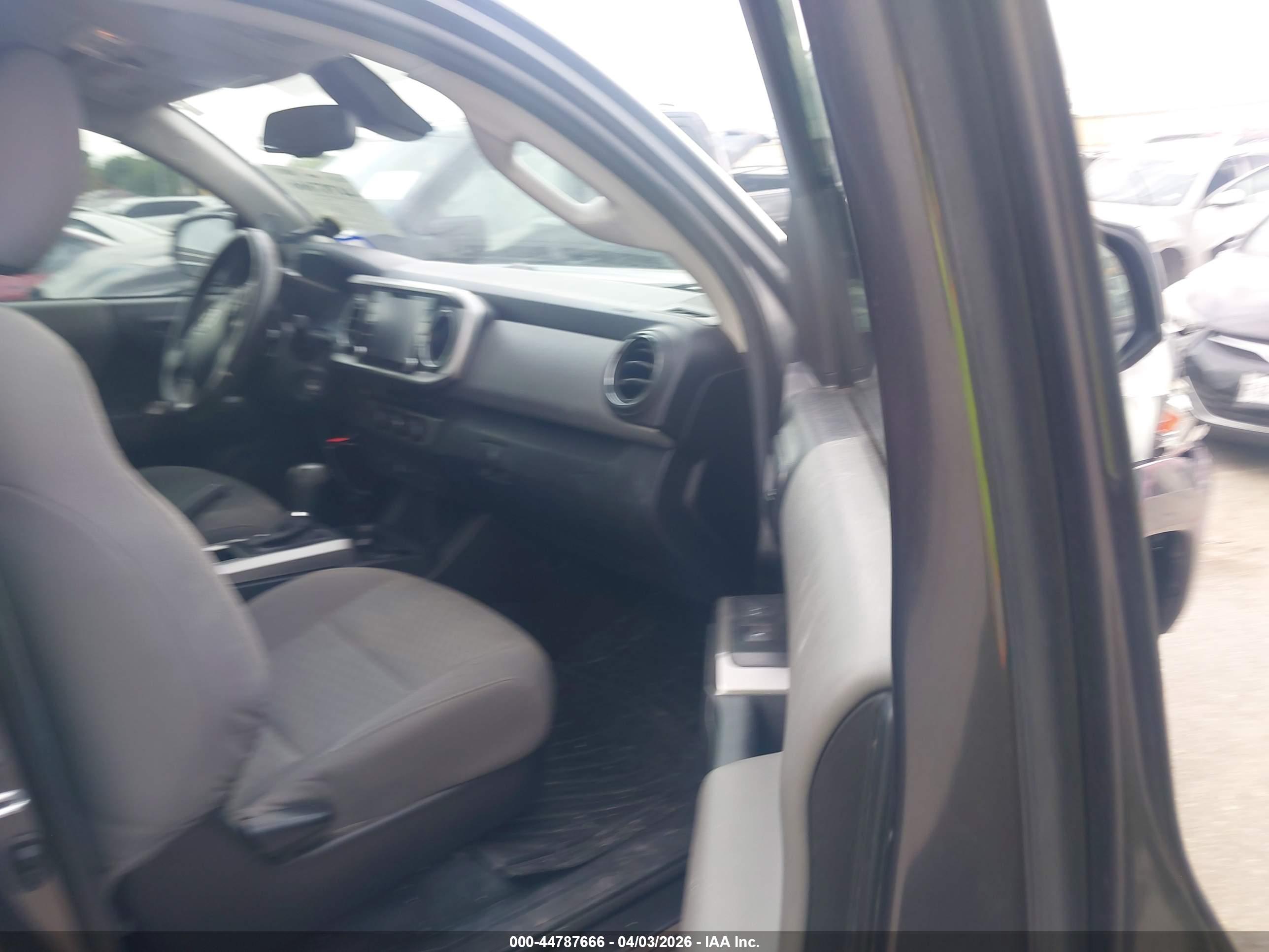 TOYOTA TACOMA image 5