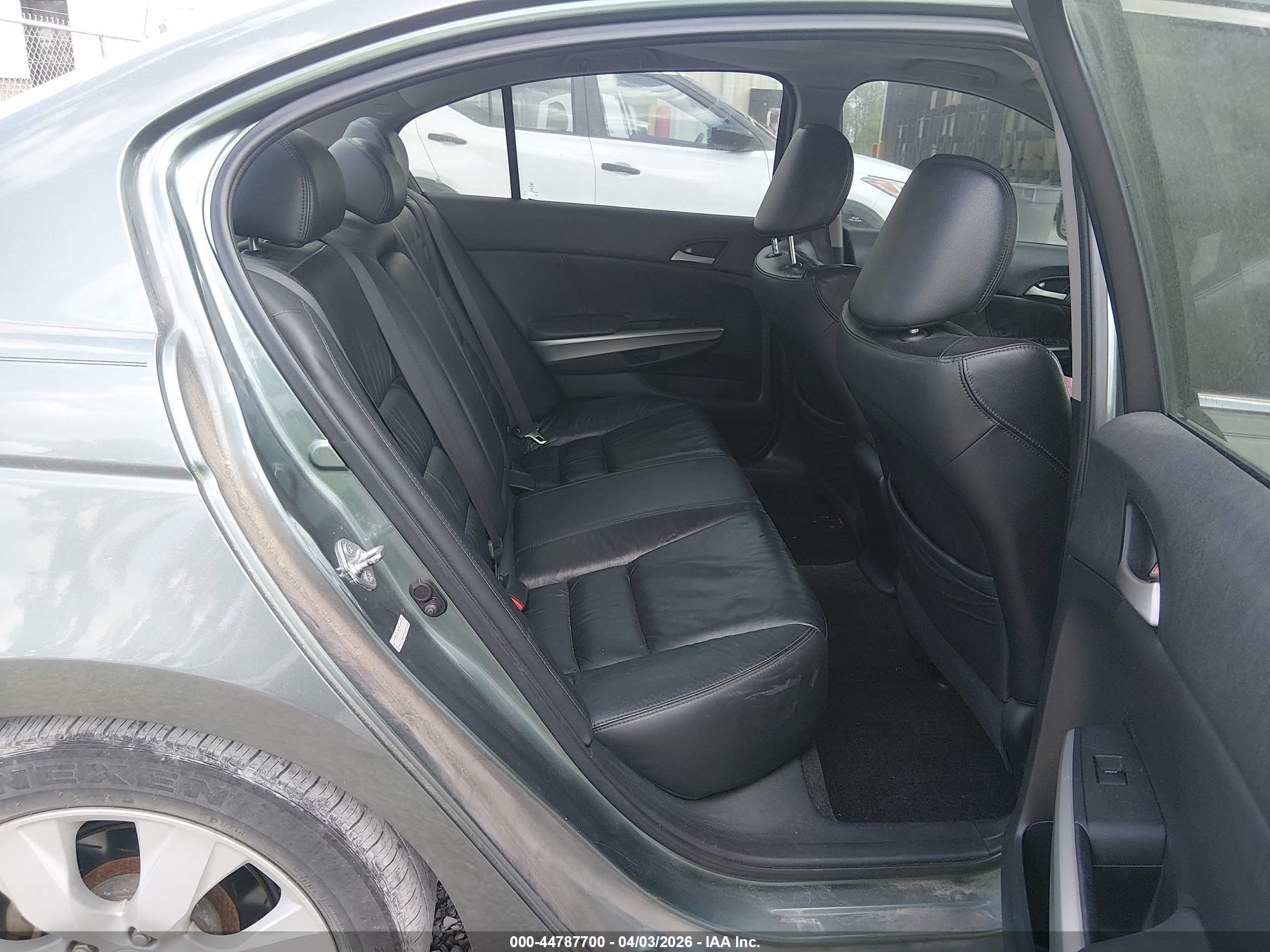 HONDA ACCORD image 8