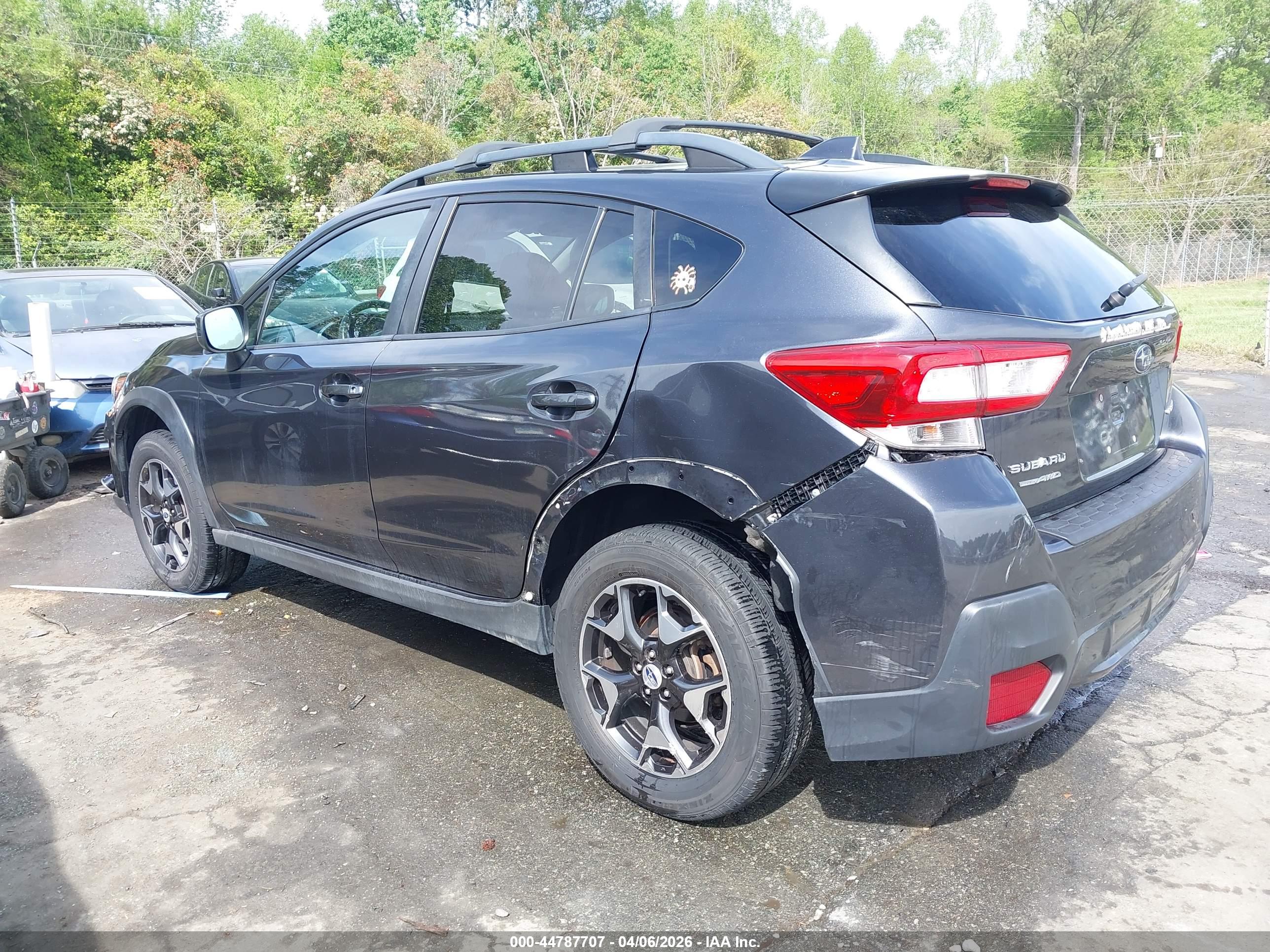 SUBARU CROSSTREK image 3