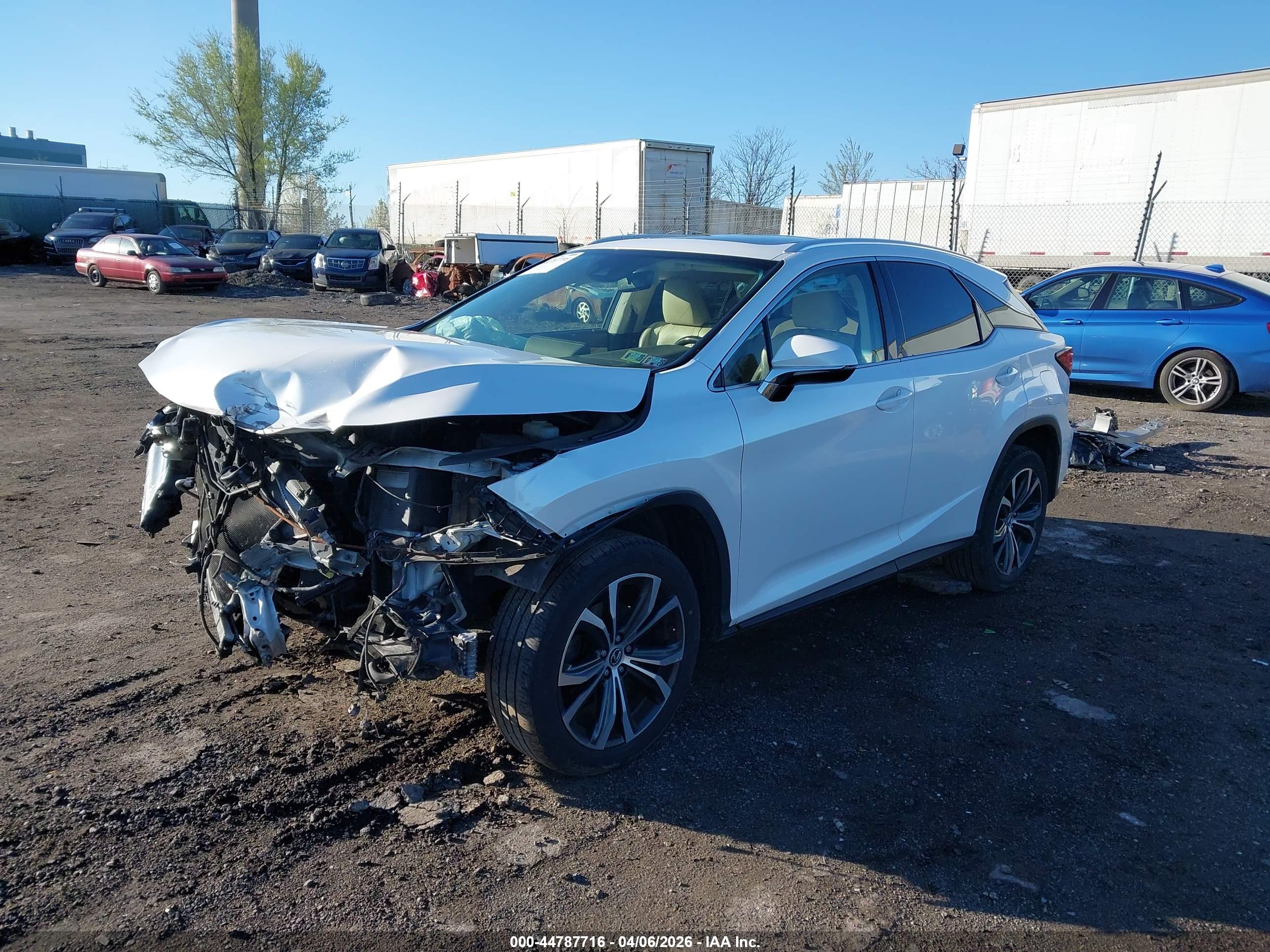 LEXUS RX image 2