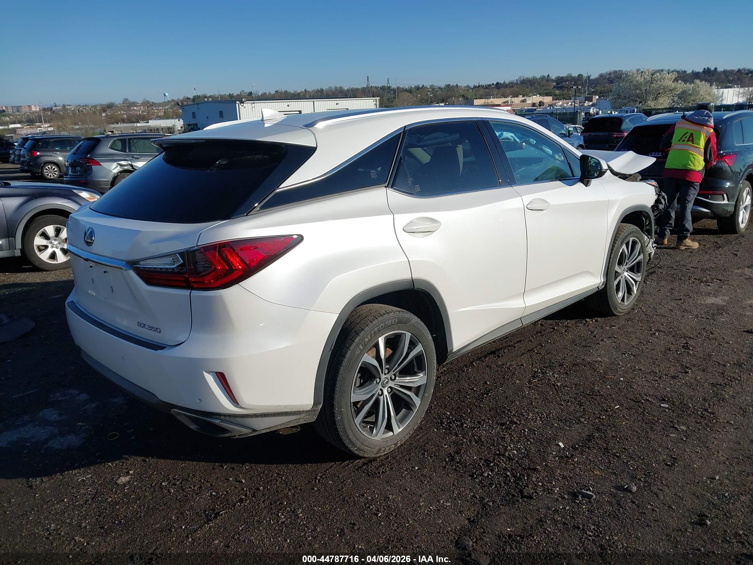LEXUS RX image 4