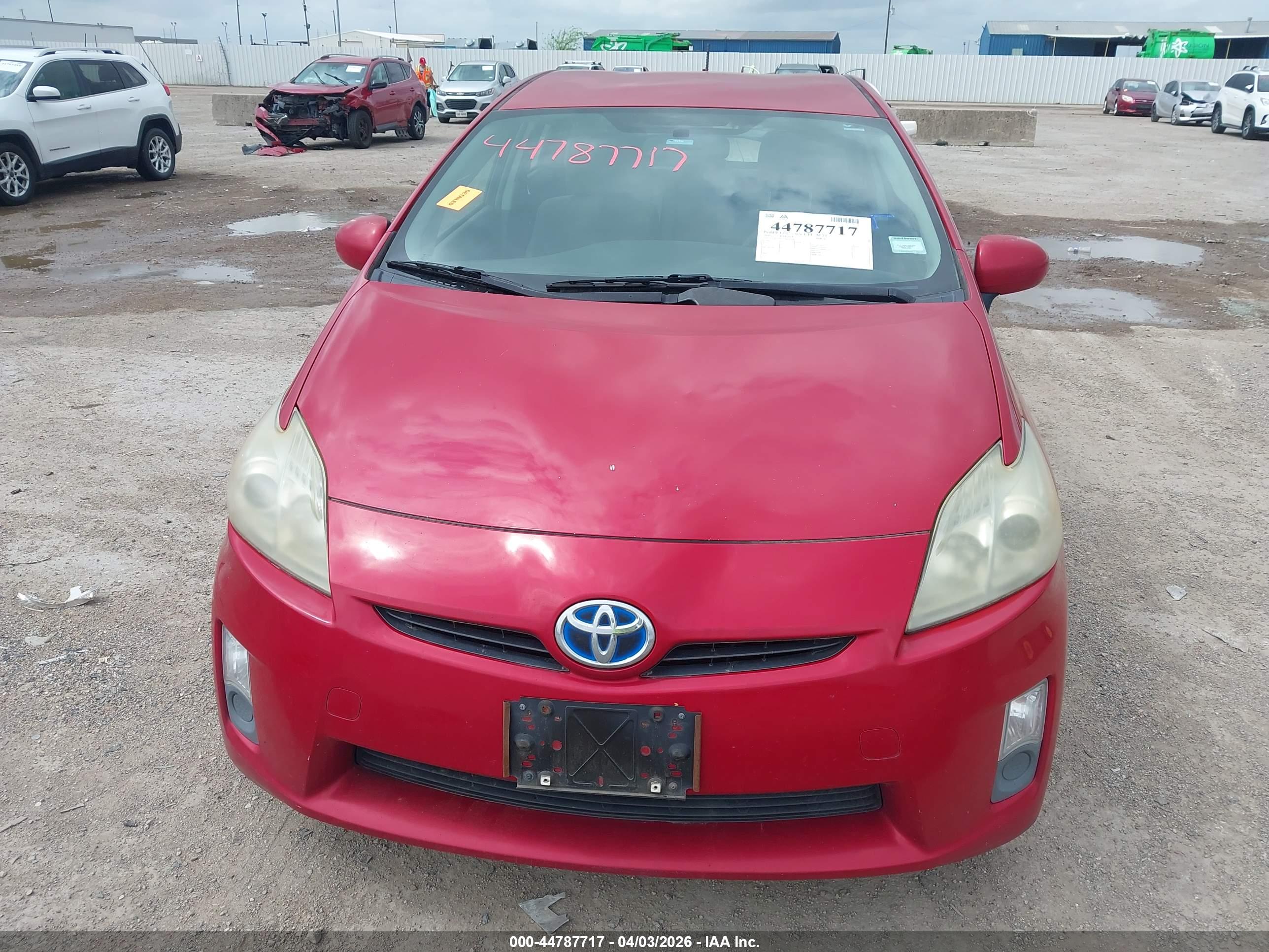 TOYOTA PRIUS image 6