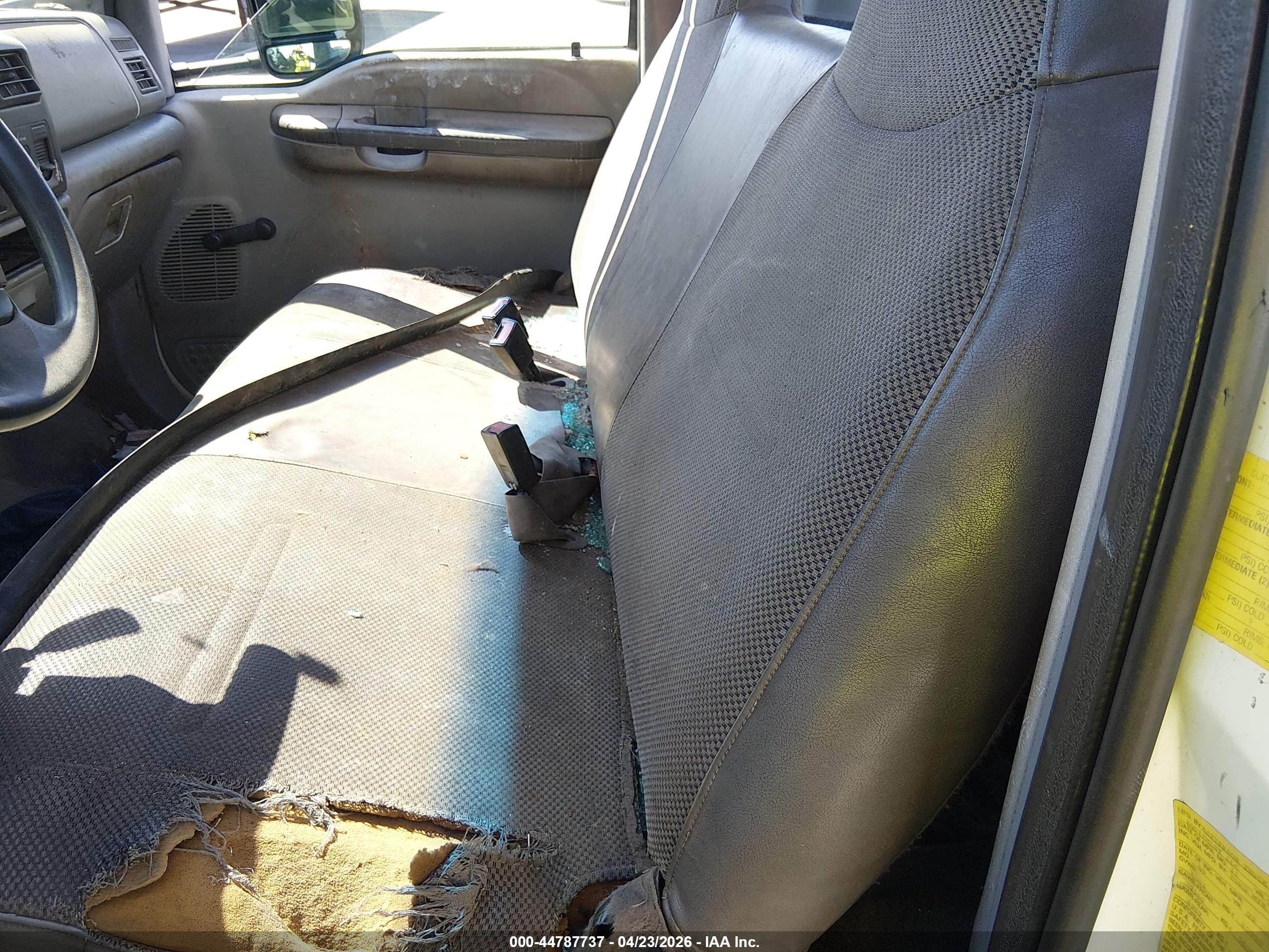 FORD F-450 image 7