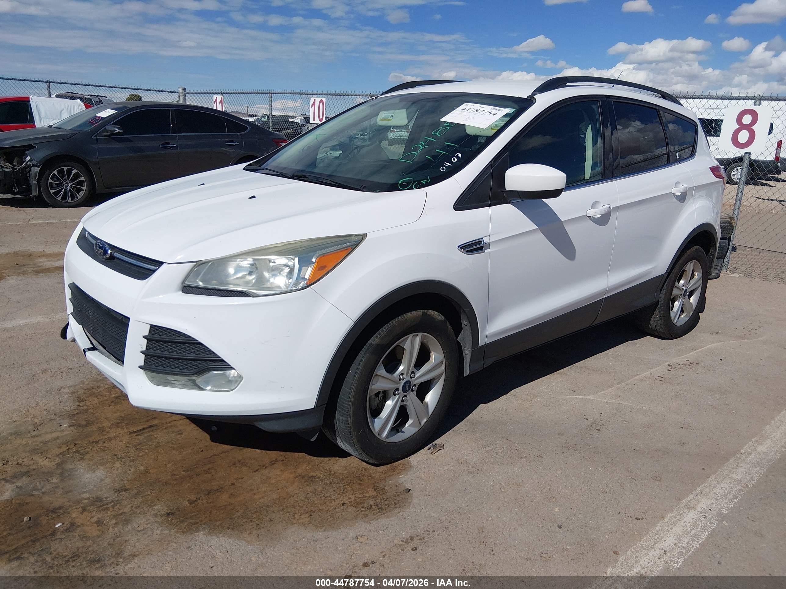 FORD ESCAPE image 2