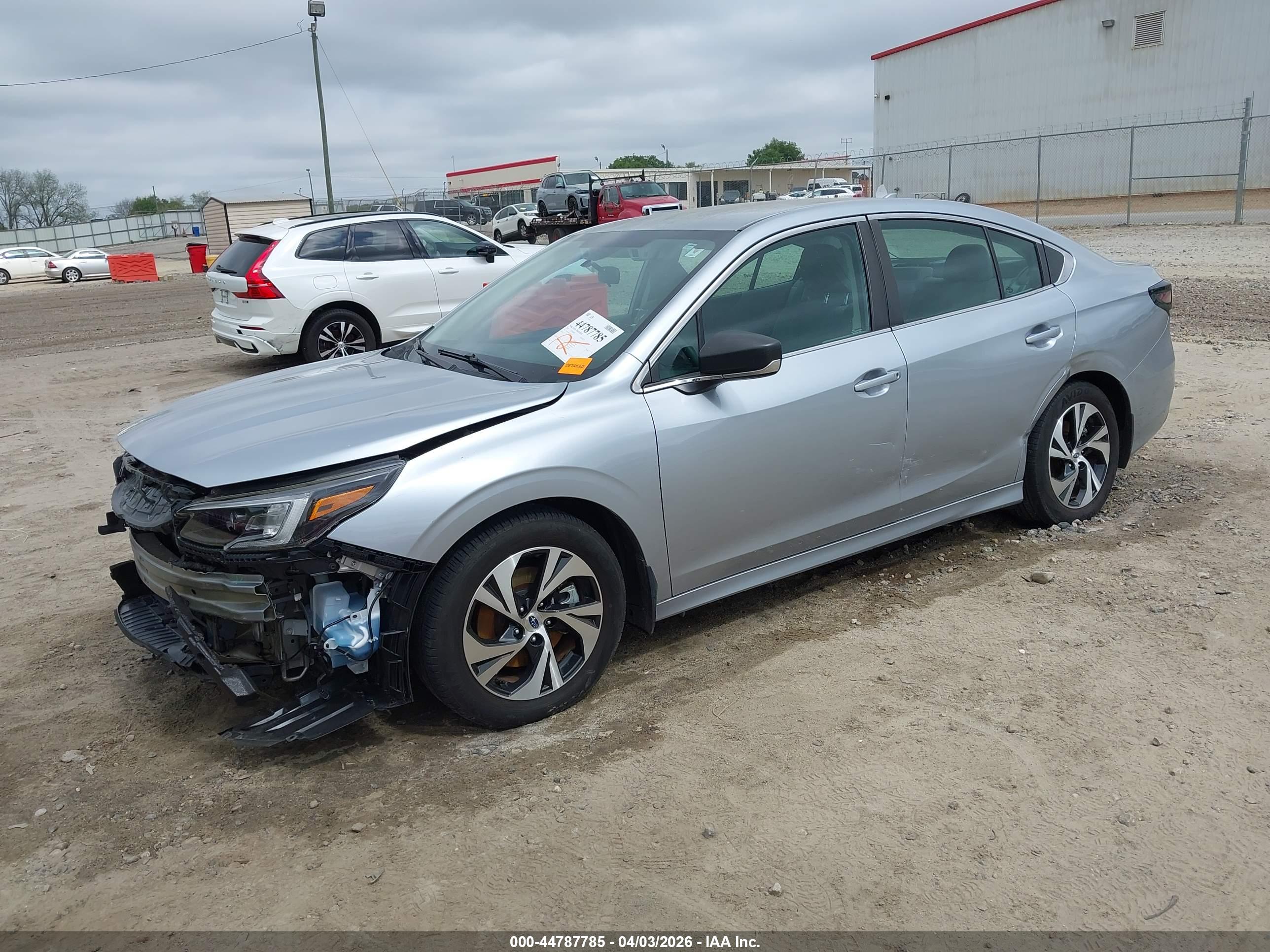SUBARU LEGACY image 2