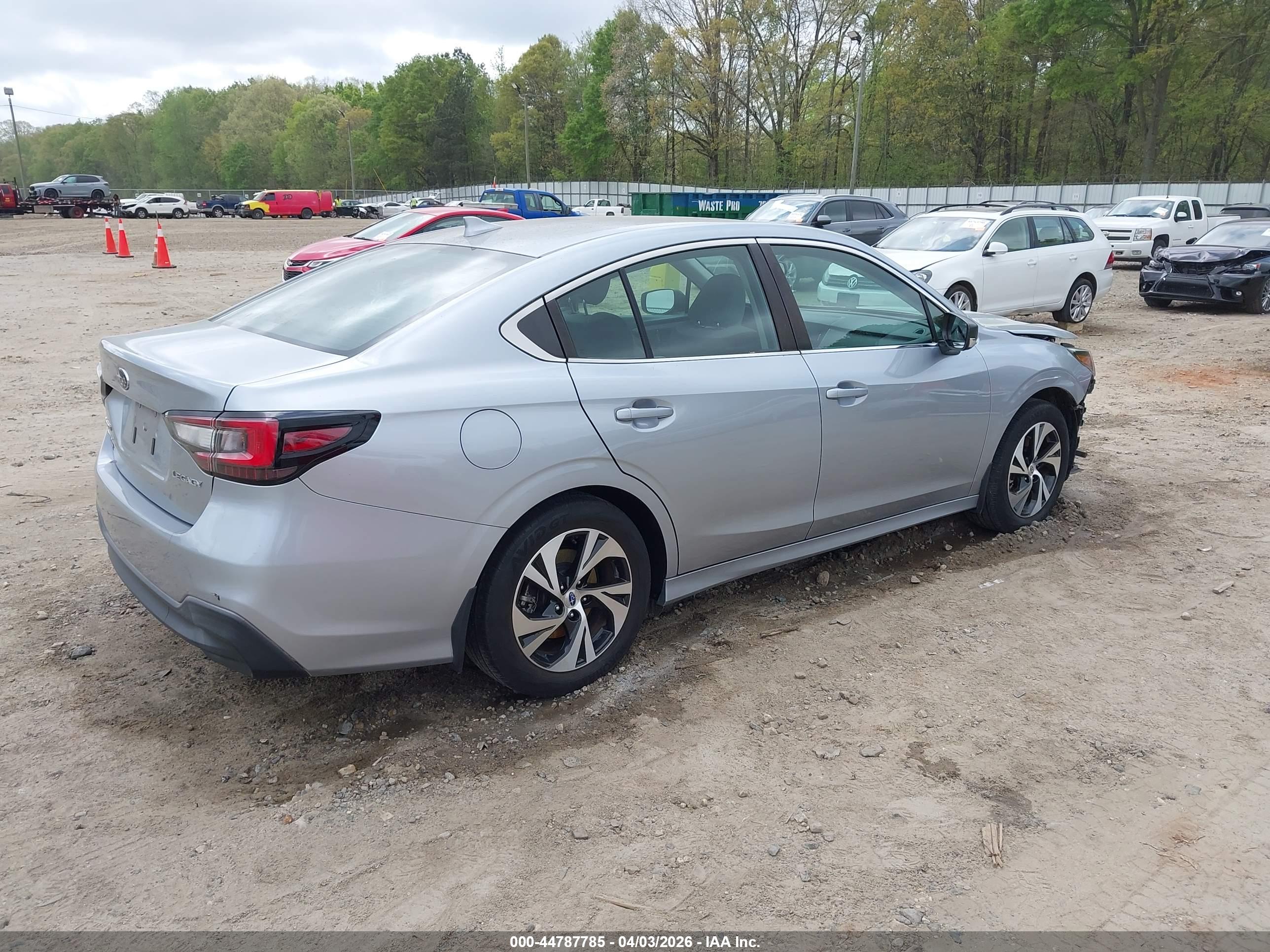 SUBARU LEGACY image 4