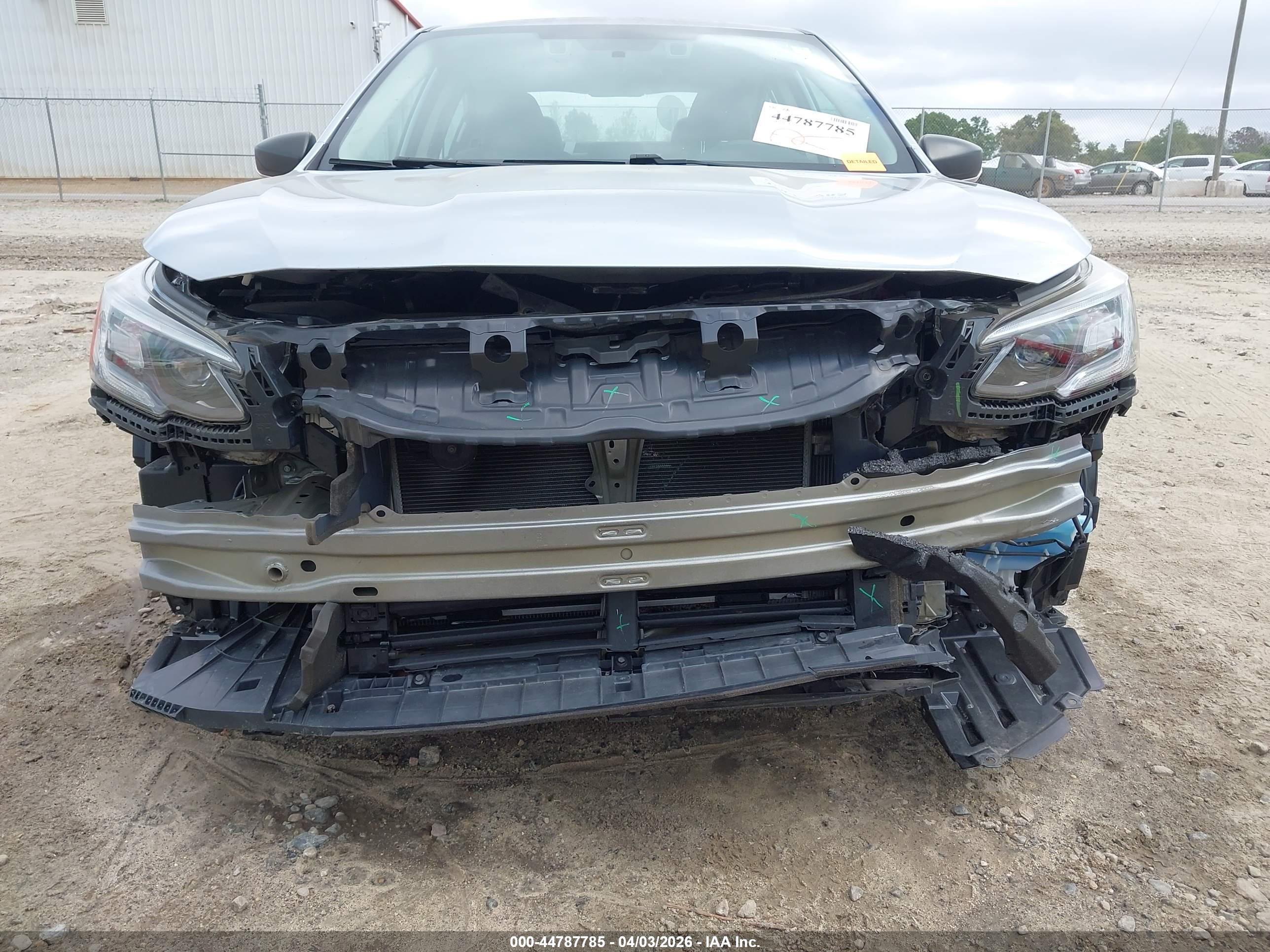 SUBARU LEGACY image 6