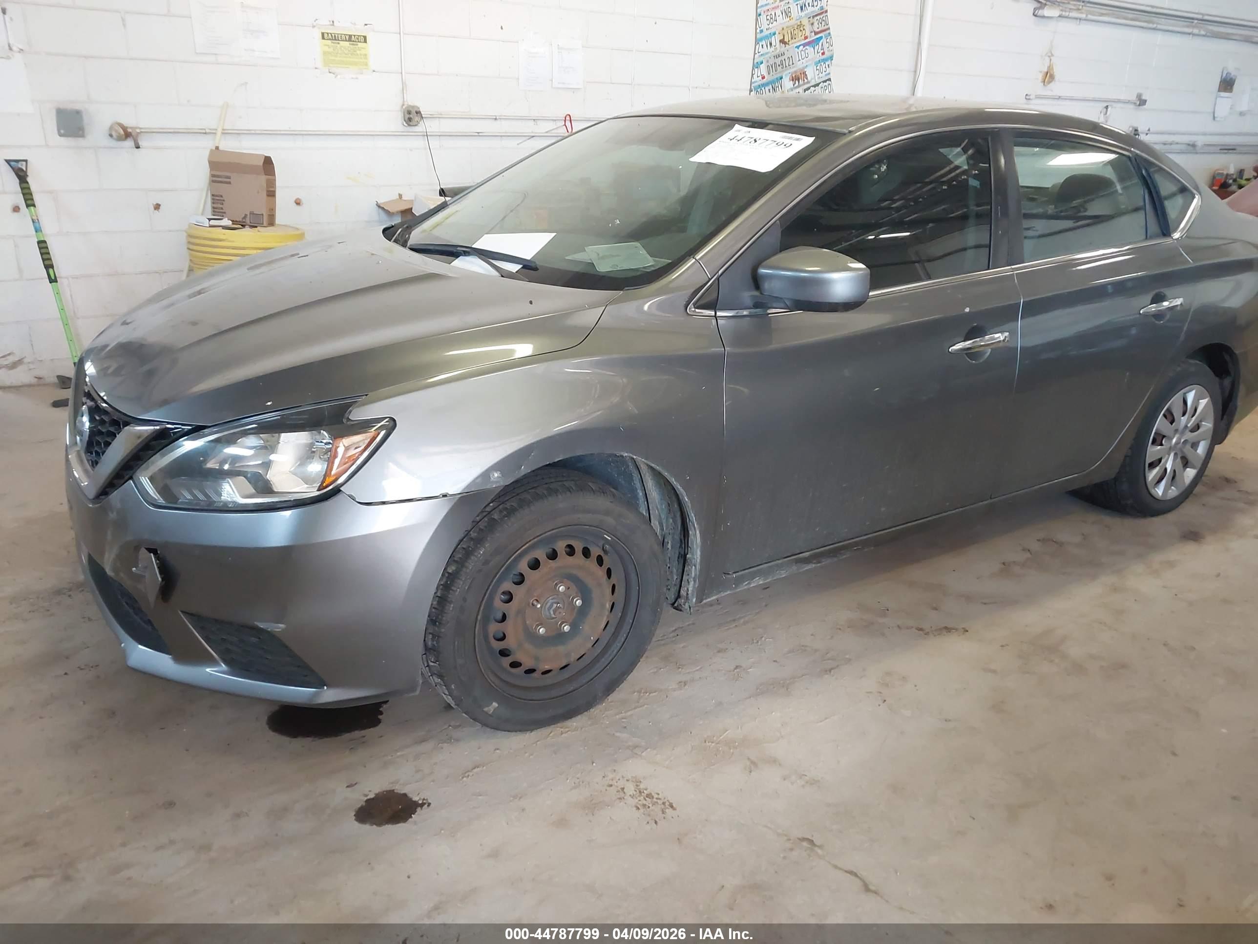 NISSAN SENTRA image 2