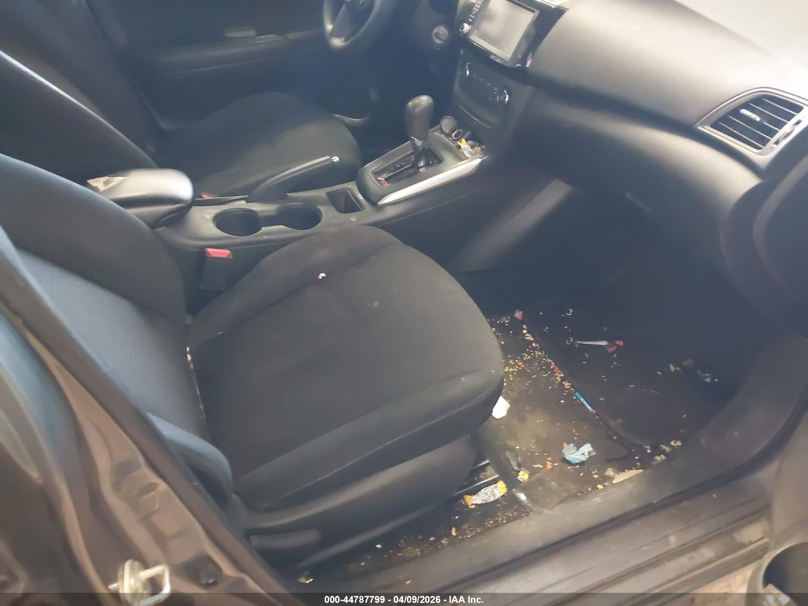 NISSAN SENTRA image 5