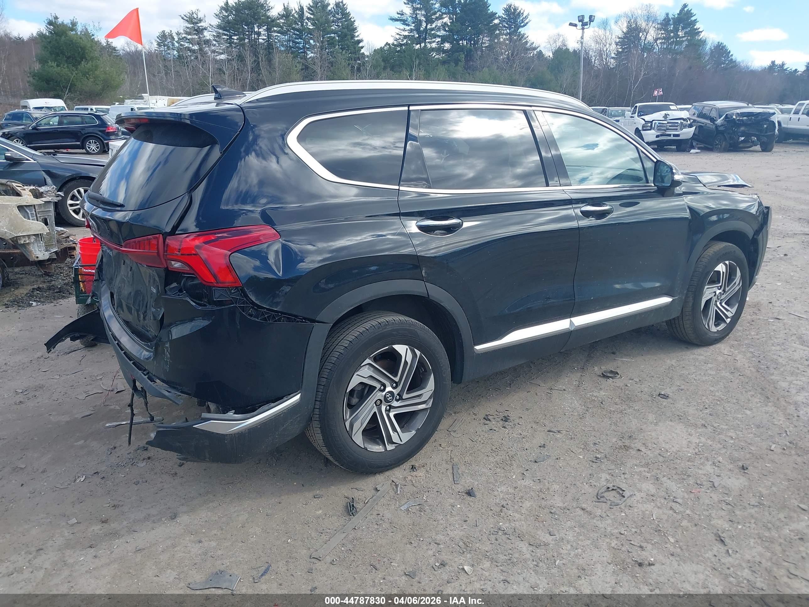 HYUNDAI SANTA image 4