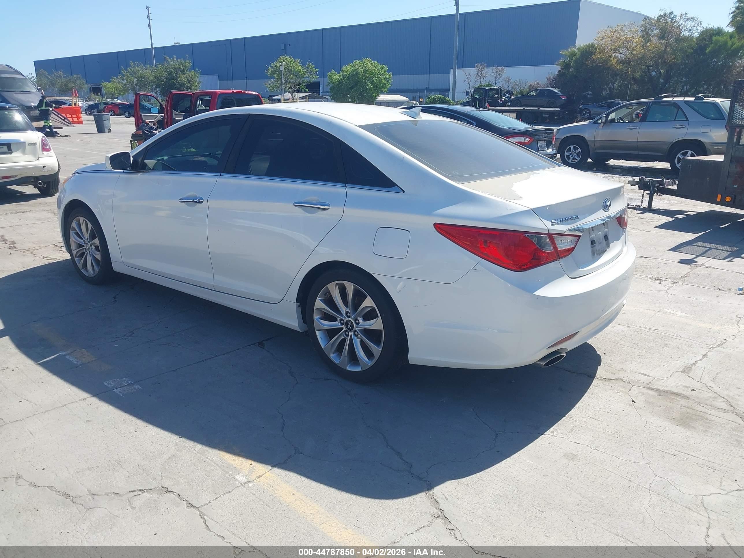 HYUNDAI SONATA image 3