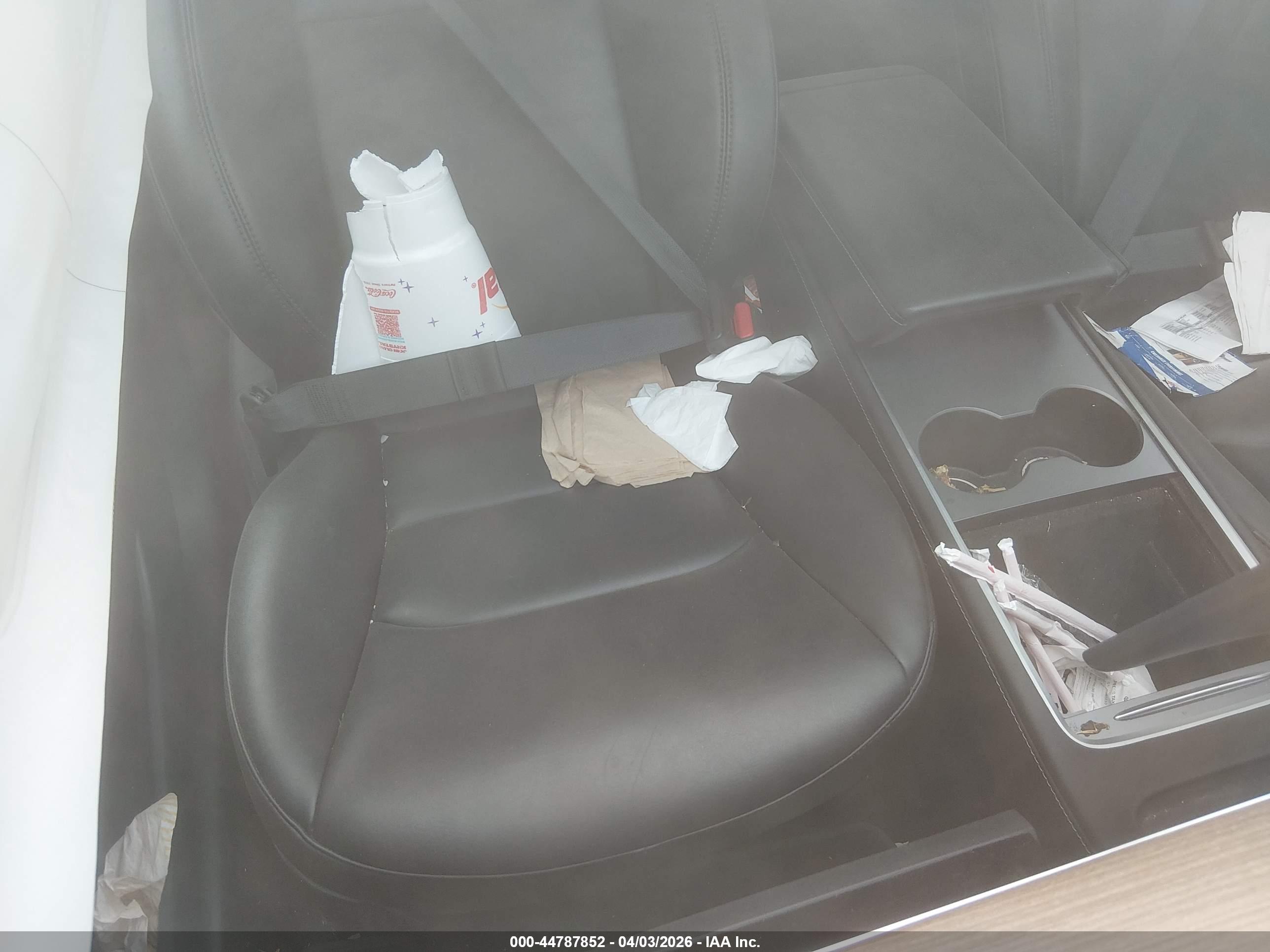 TESLA MODEL image 5