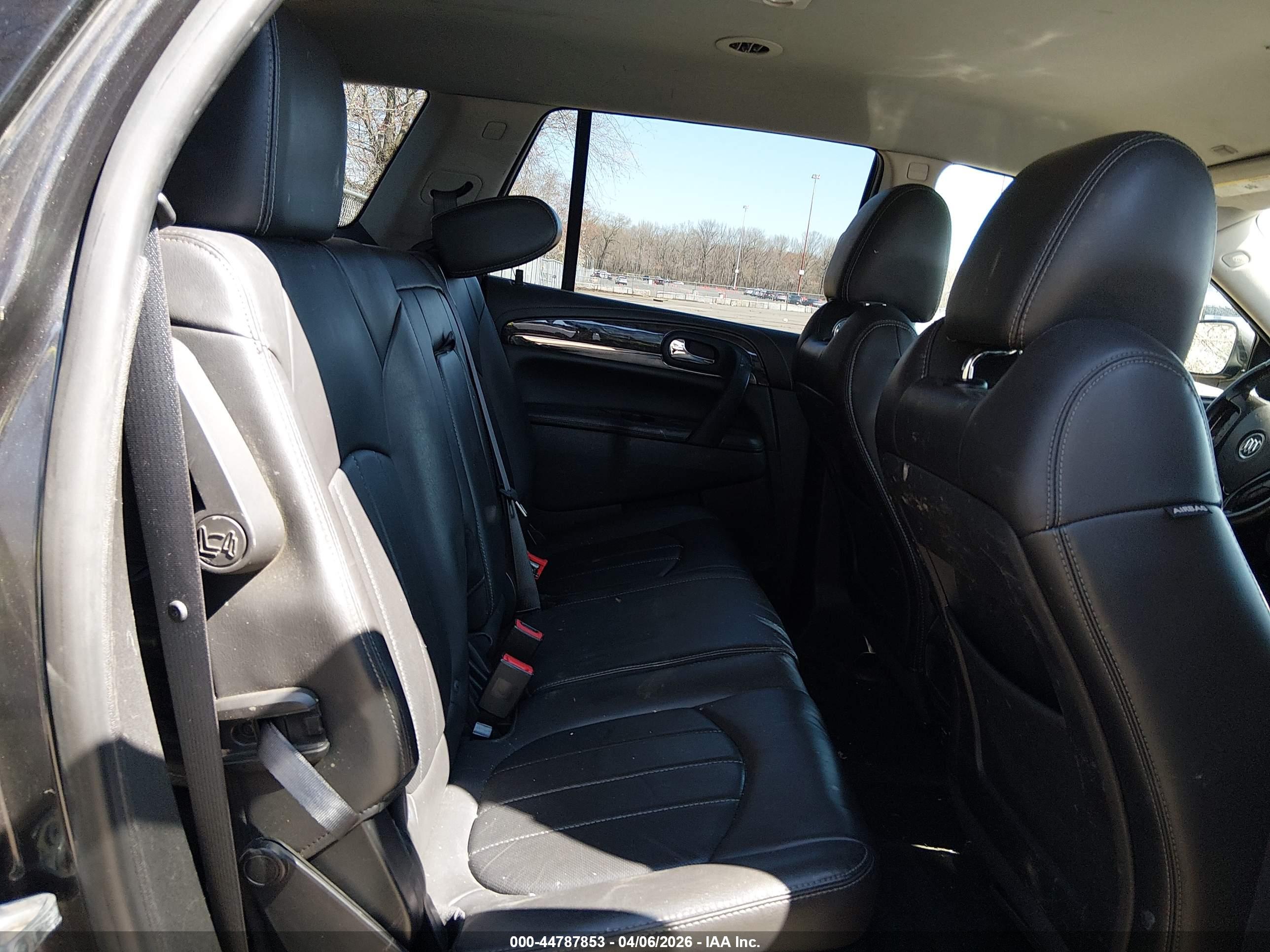 BUICK ENCLAVE image 8