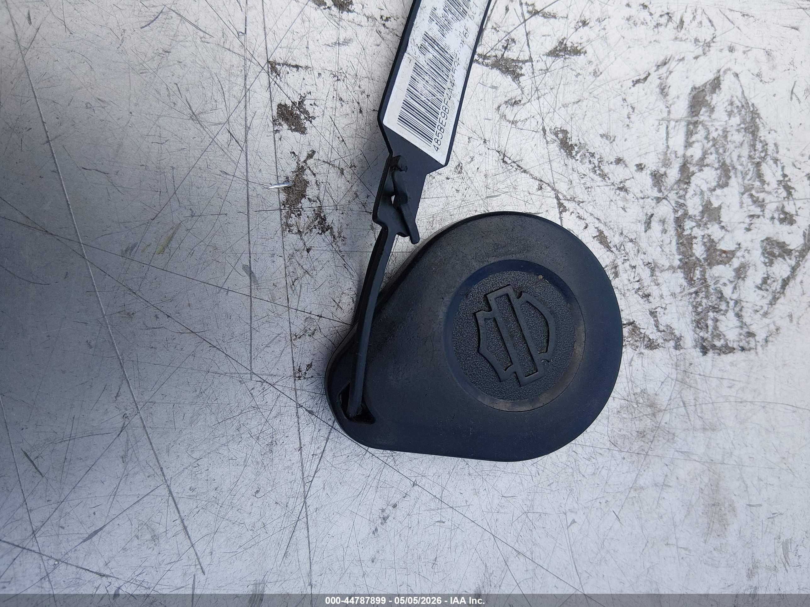 HARLEY-DAVIDSON FLHCS image 11