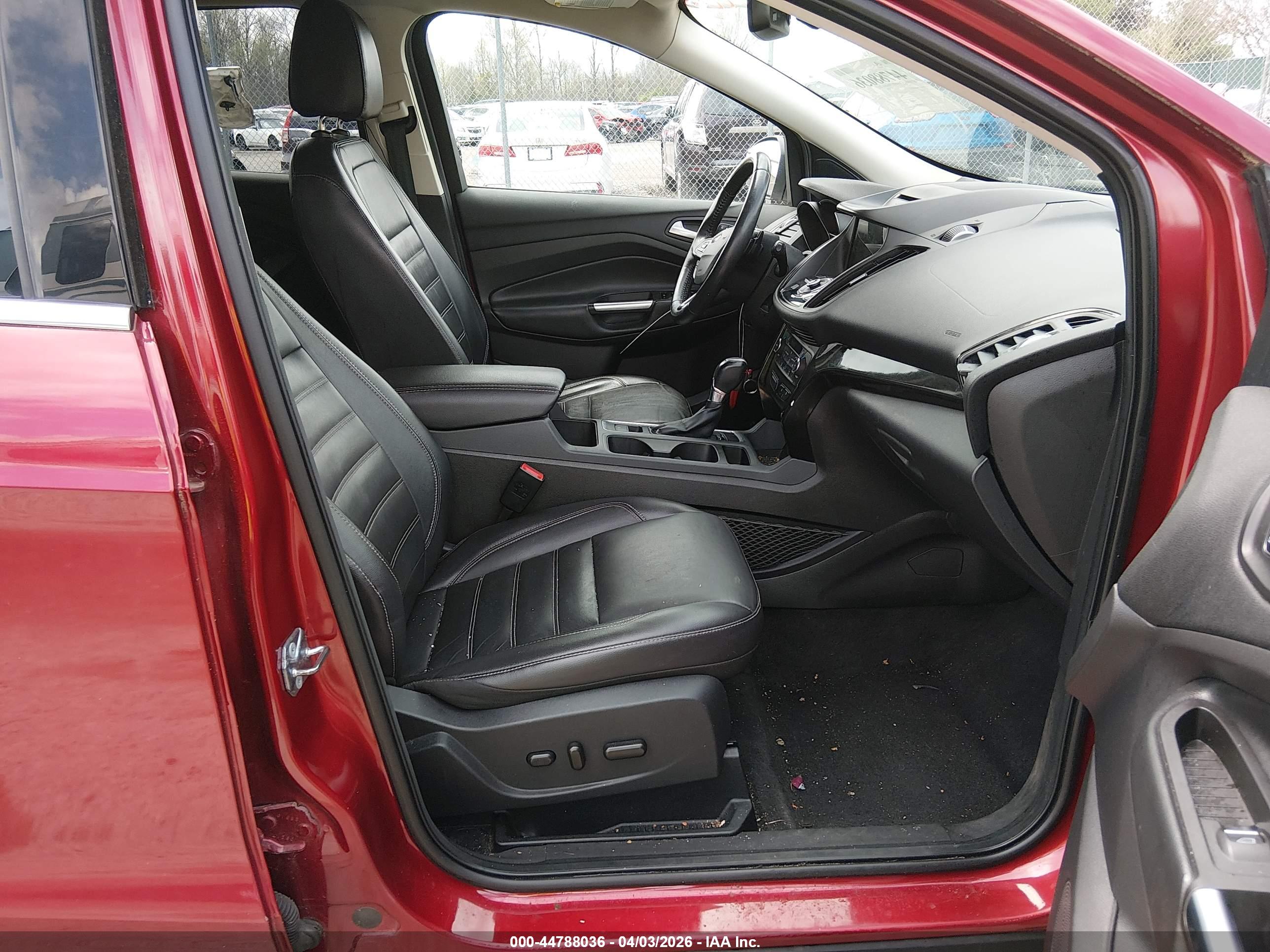 FORD ESCAPE image 5