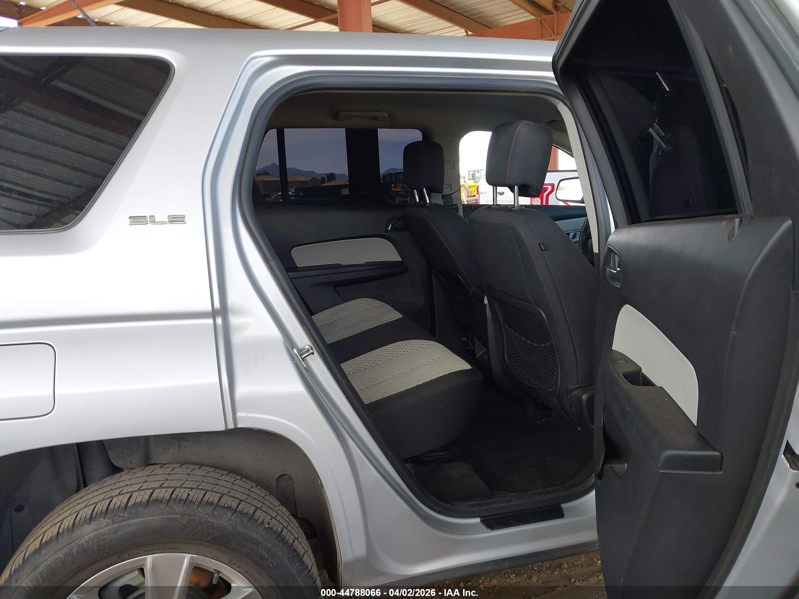 GMC TERRAIN image 8