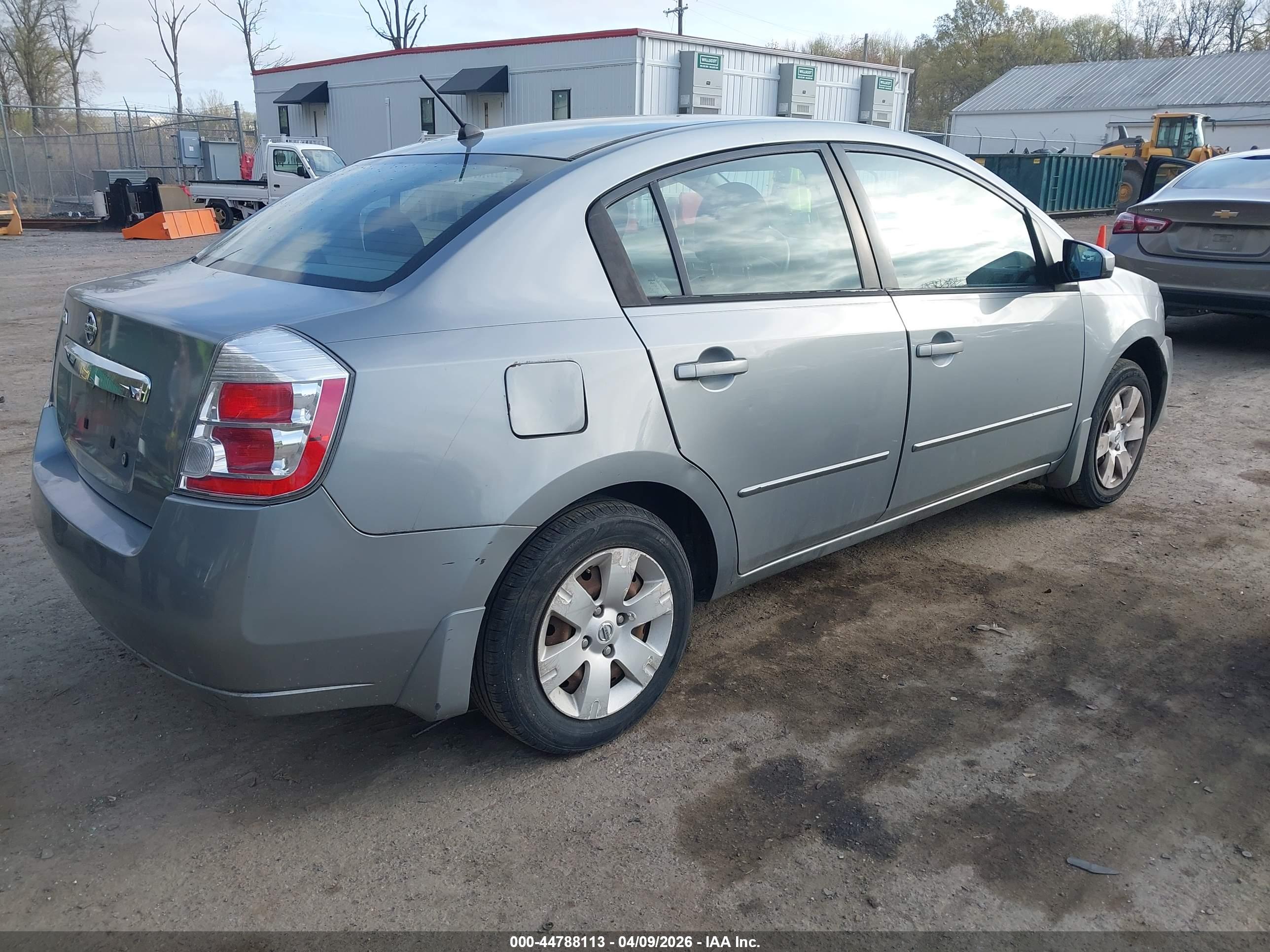 NISSAN SENTRA image 4
