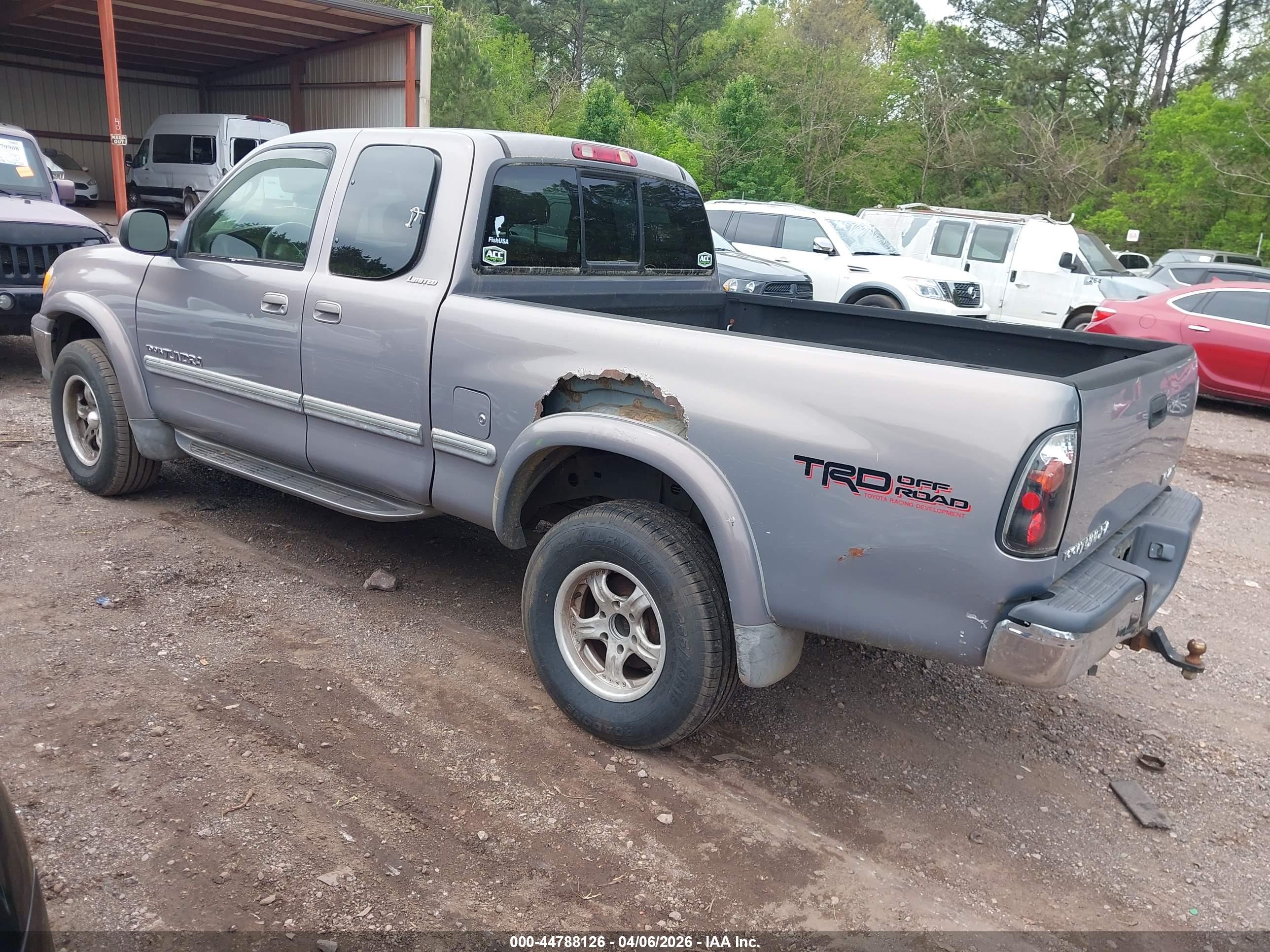 TOYOTA TUNDRA image 3