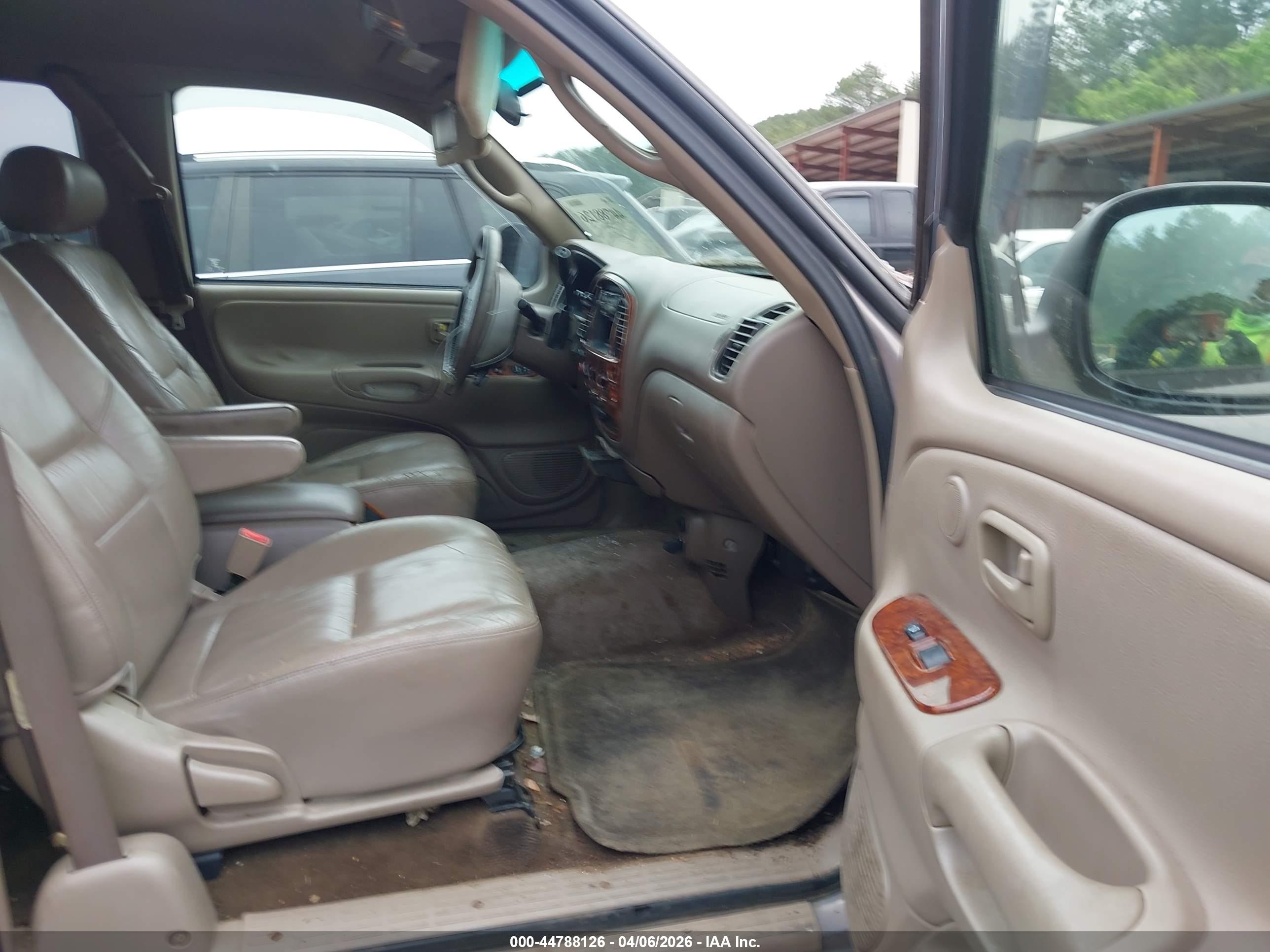 TOYOTA TUNDRA image 5
