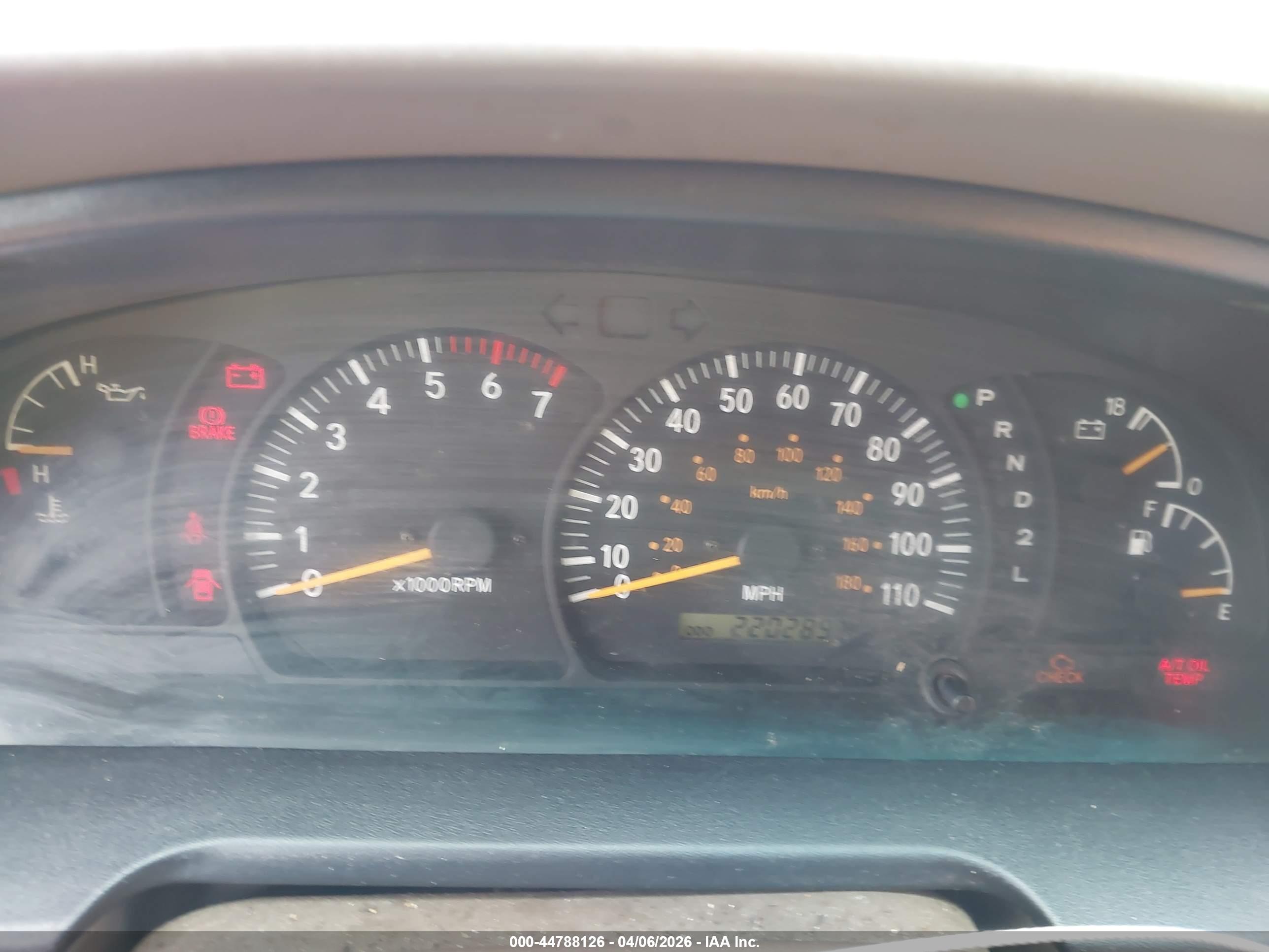 TOYOTA TUNDRA image 7