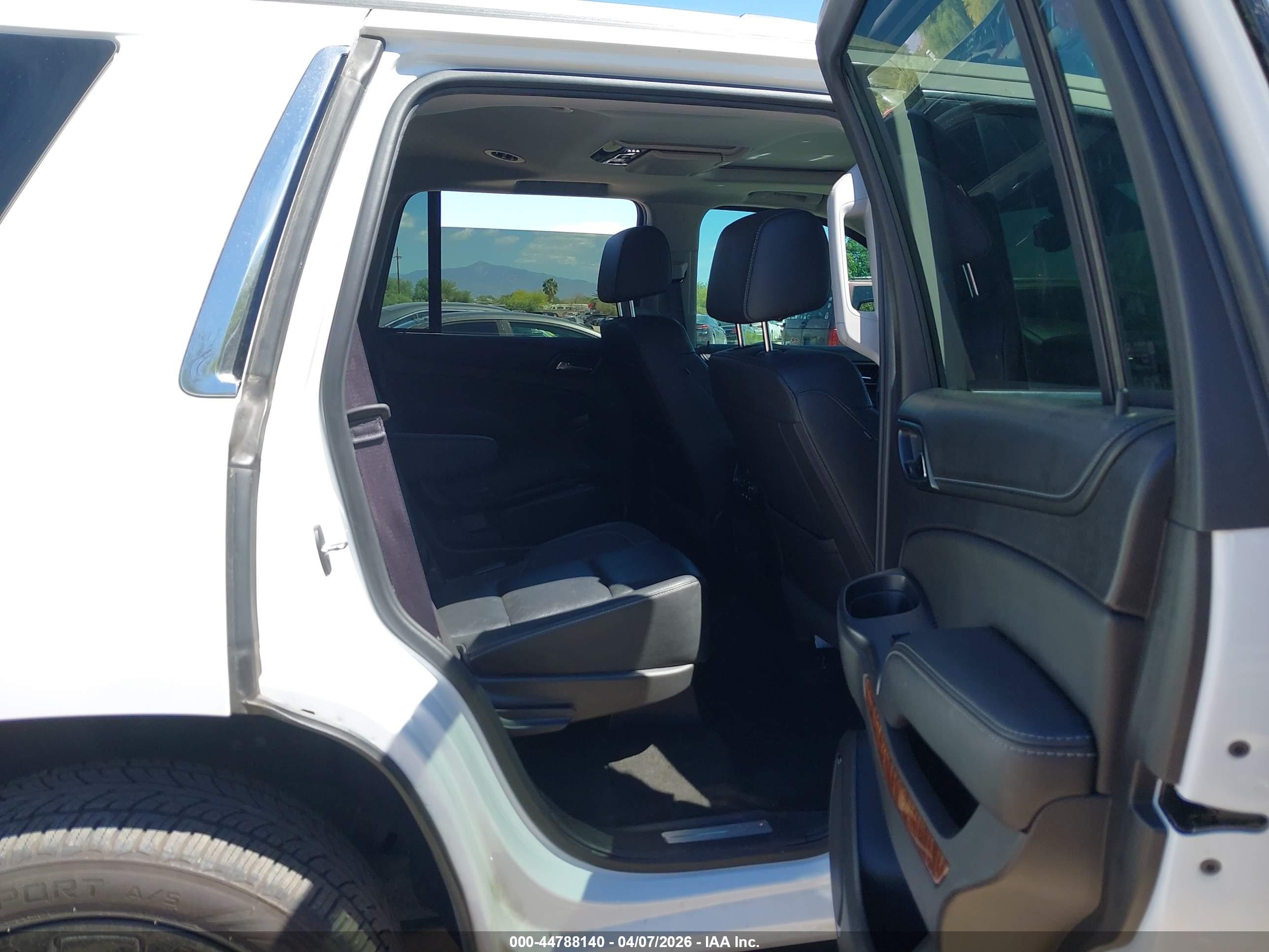CHEVROLET TAHOE image 8