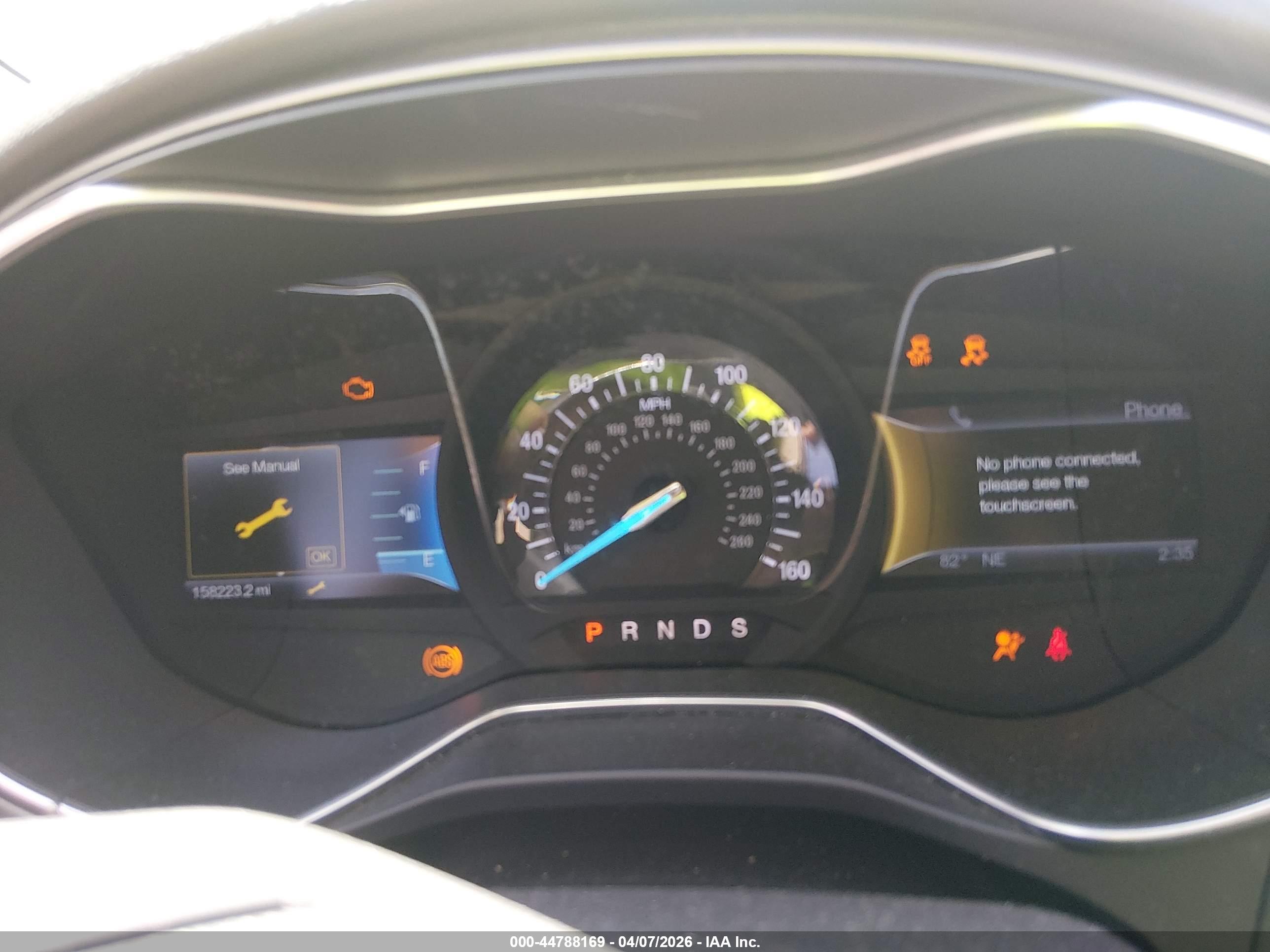 FORD FUSION image 7