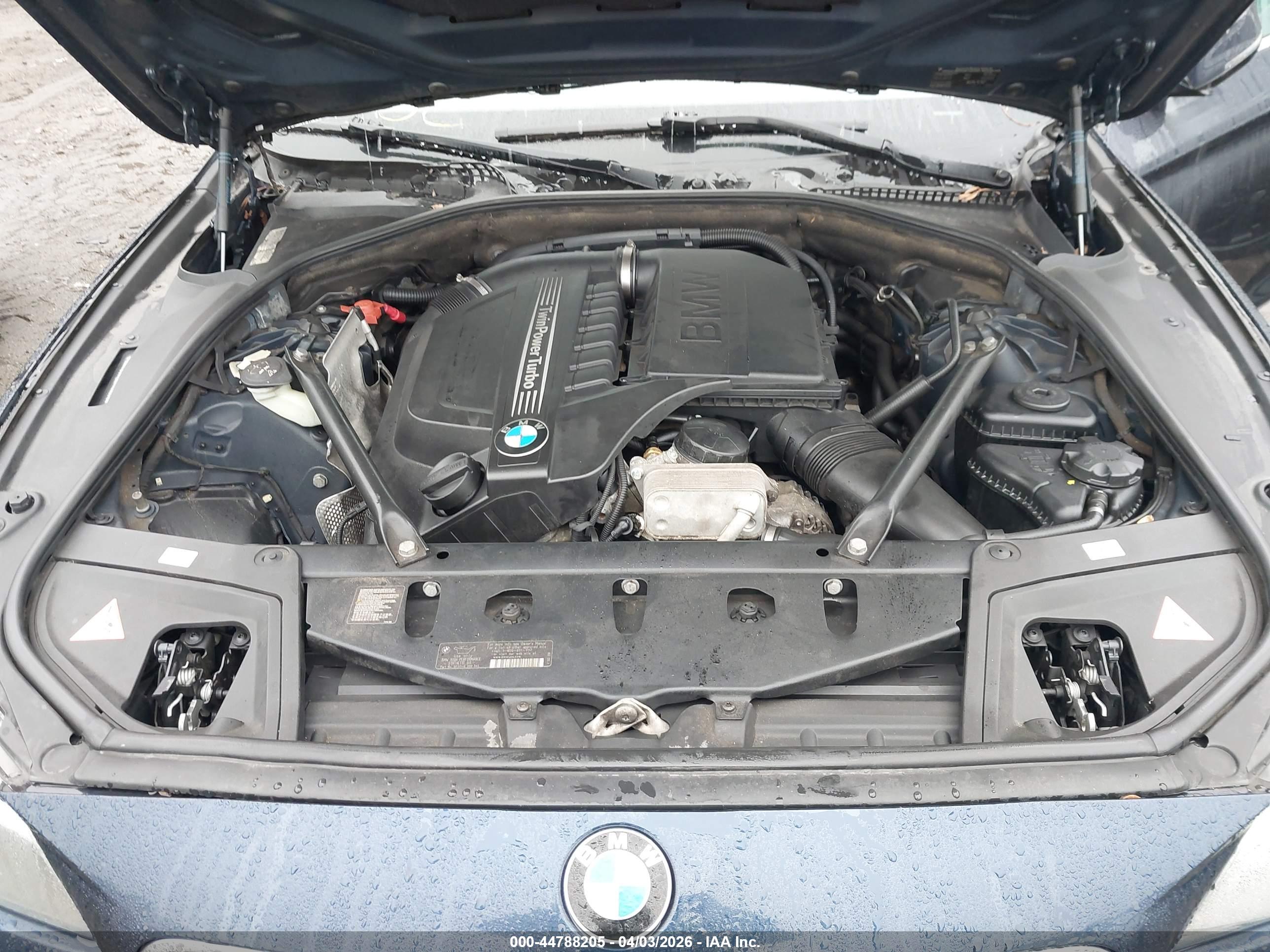 BMW 535I image 10