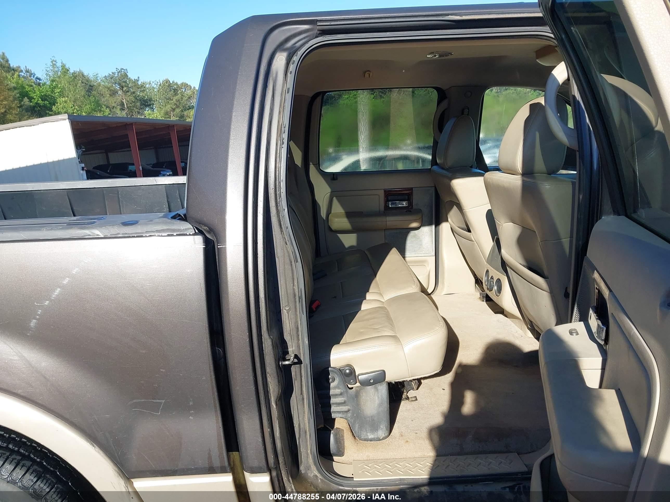 FORD F-150 image 8