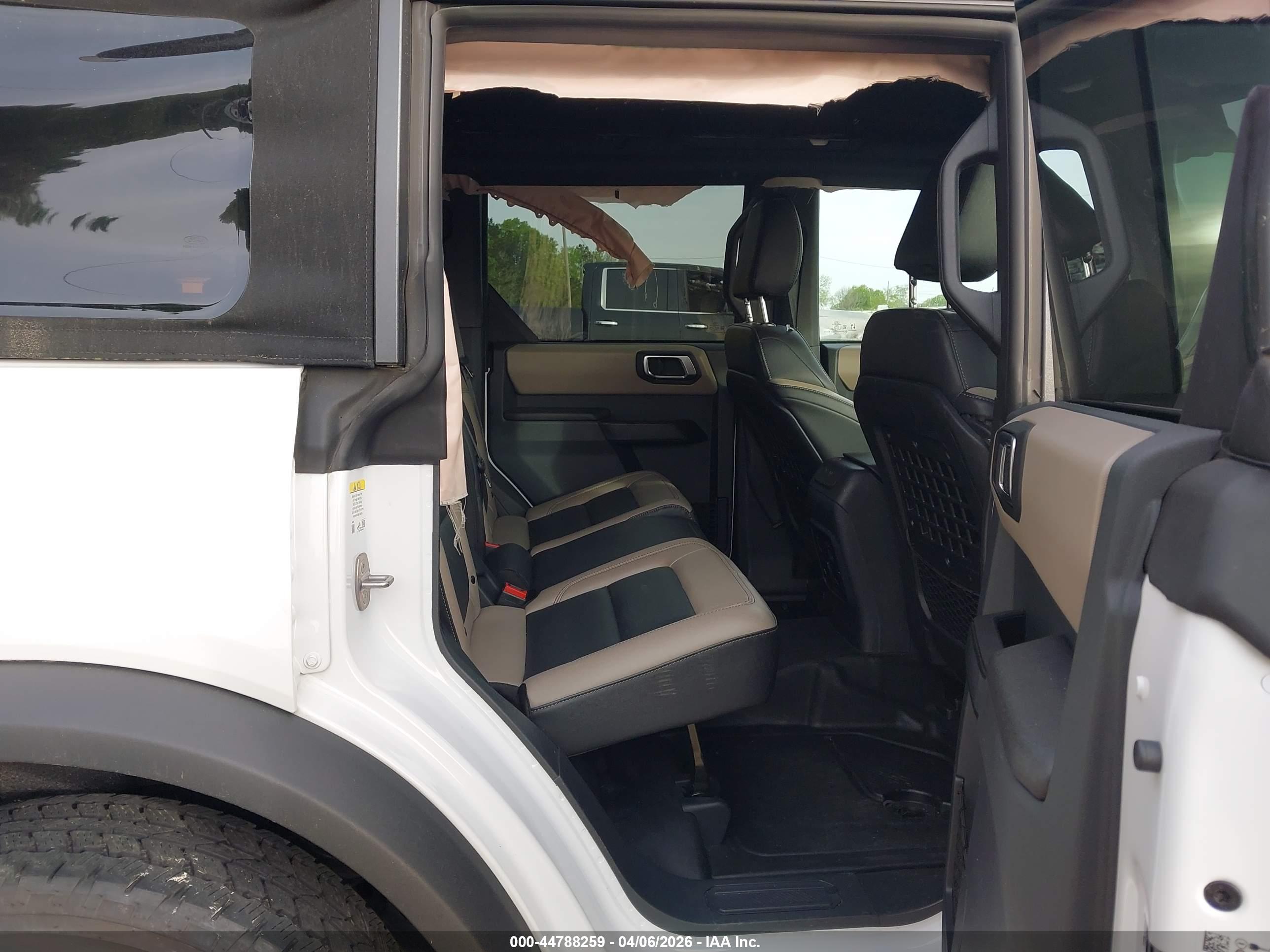 FORD BRONCO image 8
