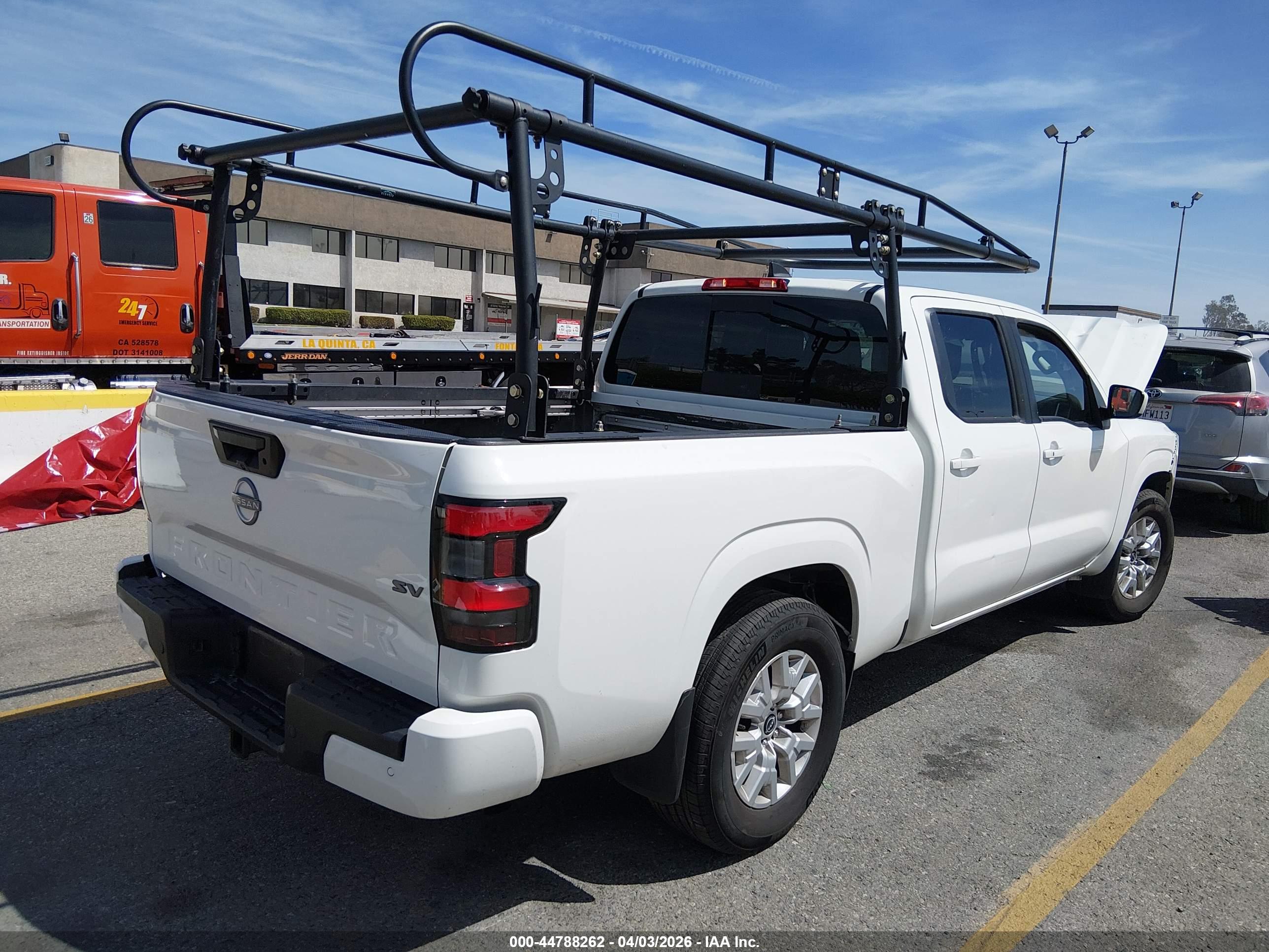 NISSAN FRONTIER image 4